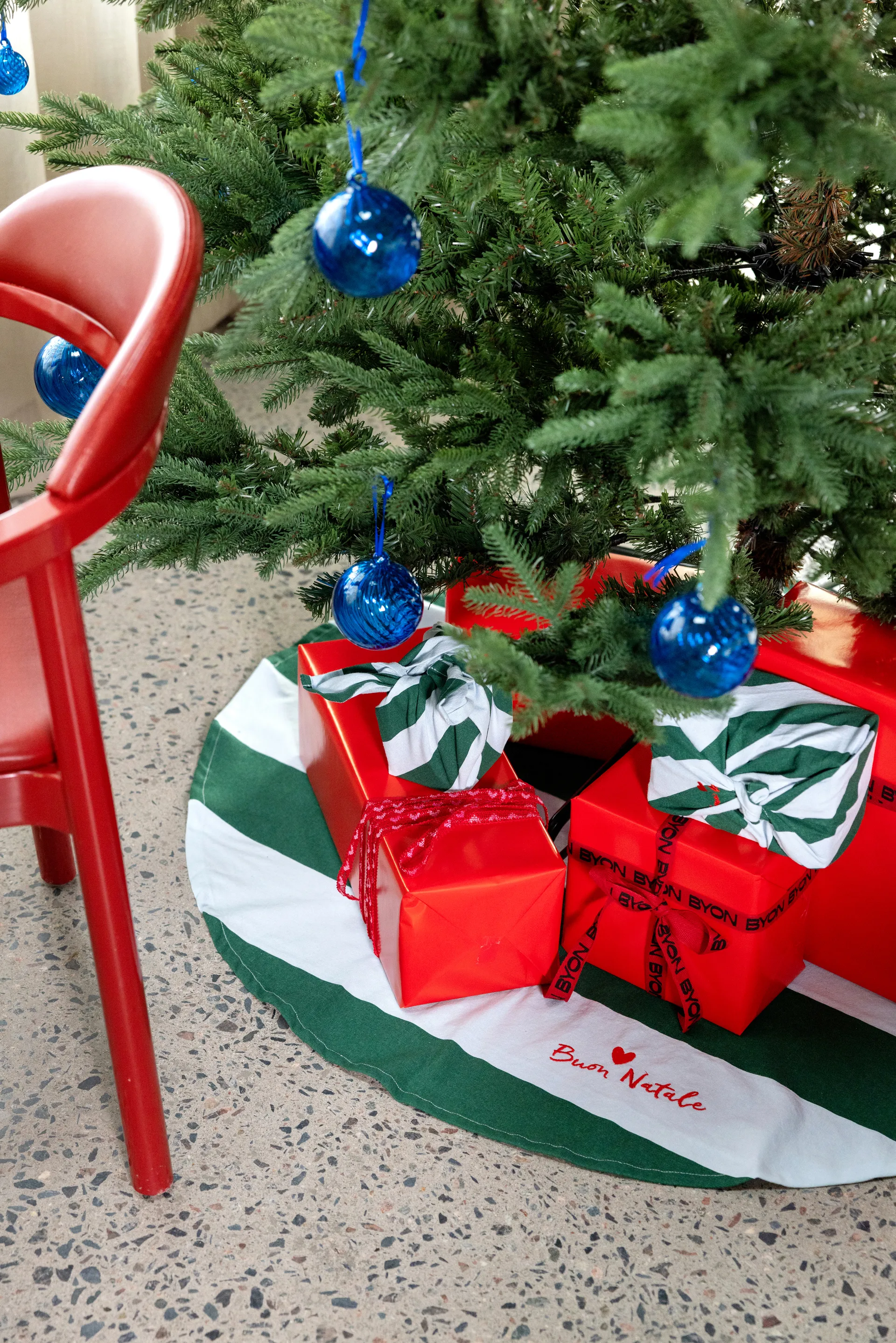 Tapis de sapin Love Ø100 cm, Vert-bleu clair Byon