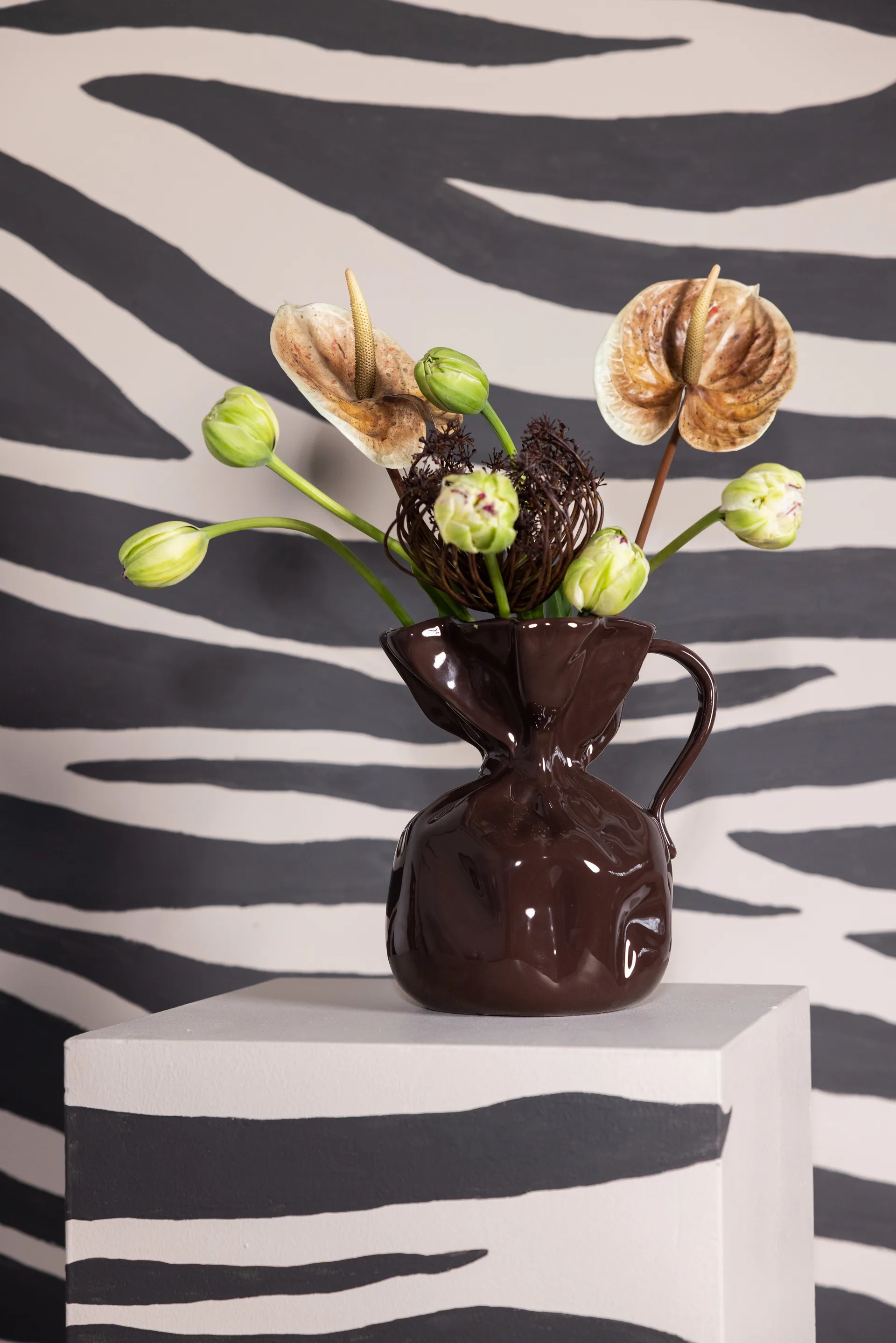 Vase Crumple, Marron Byon