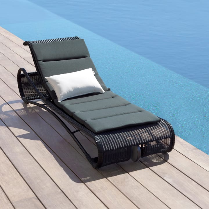 Chaise longue Escape, Black Cane-line
