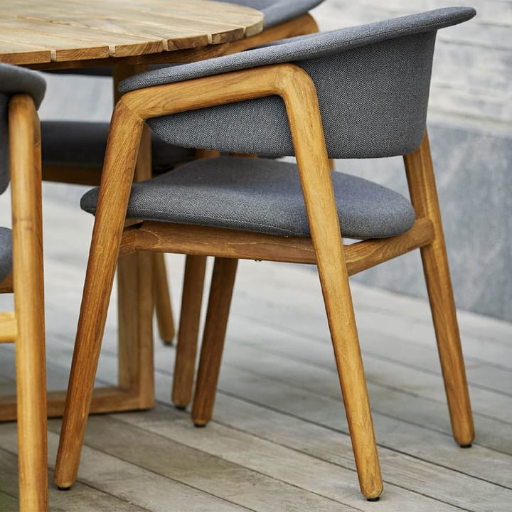 Chaise Luna, Cane-Line airtouch grey, support en teck Cane-line