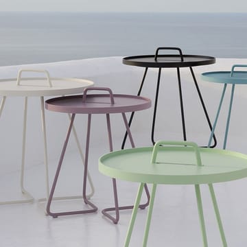 Table On the Move Ø44 cm - Dark green - Cane-line