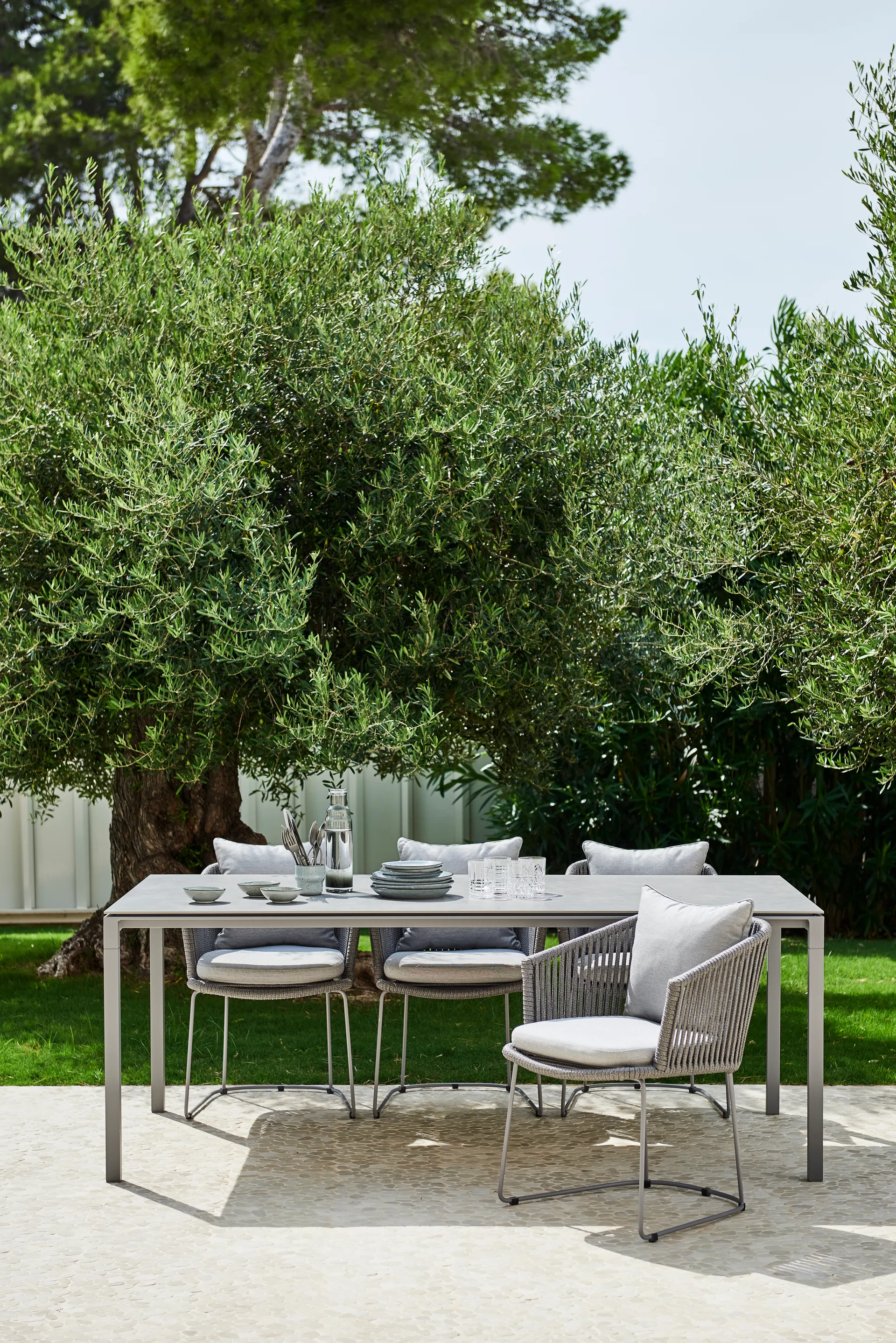 Table Pure 200x100 cm Gris Basalt-taupe,  Cane-line