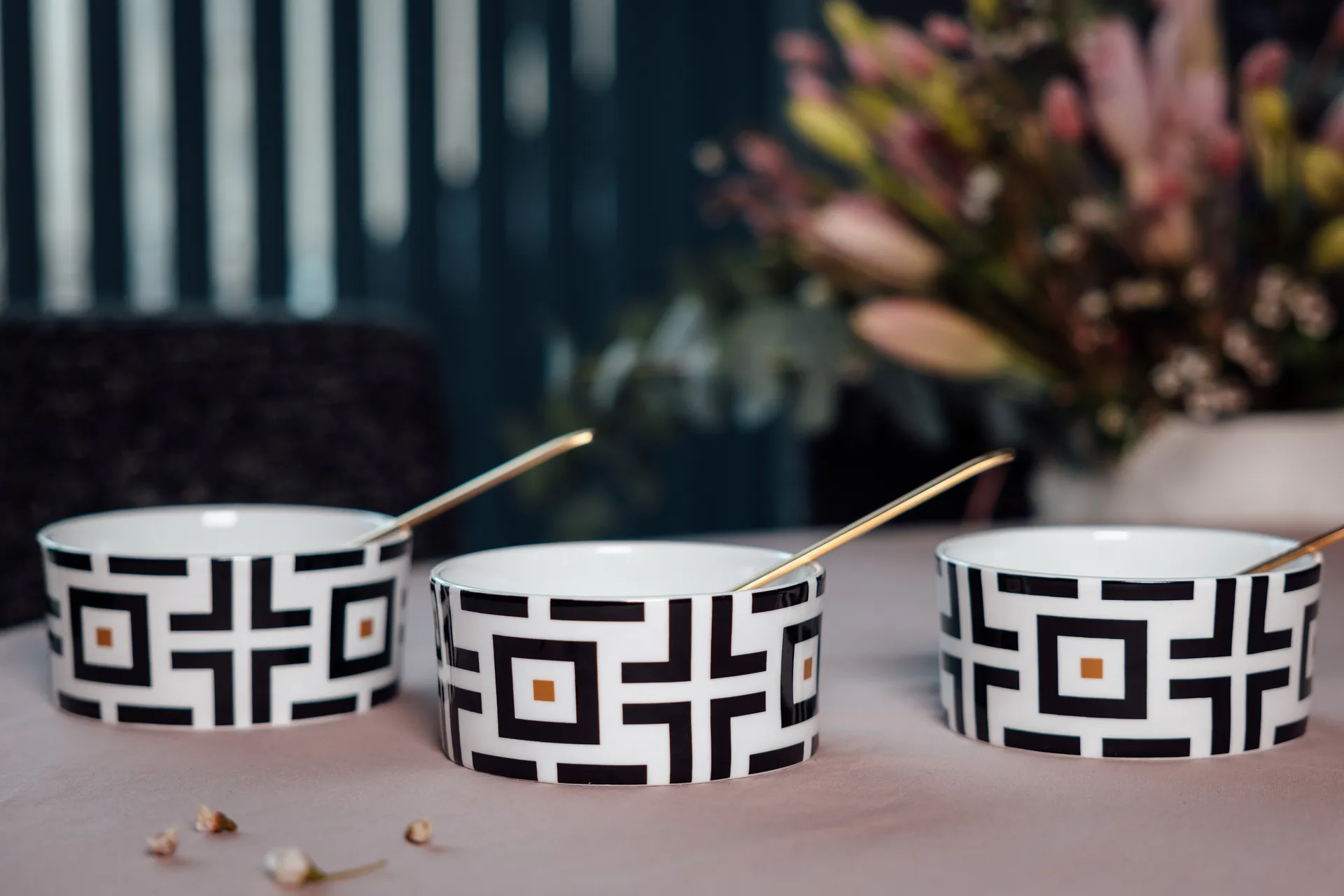 Bol DECO 50 cl, Blanc-noir Carolina Gynning