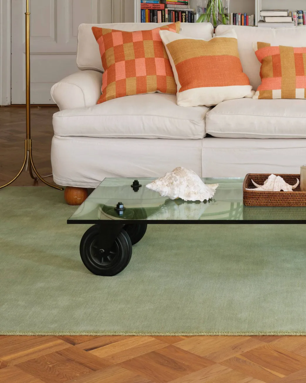 Coussin Marari 50x50 cm, Apricot orange-khaki-rose Chhatwal & Jonsson