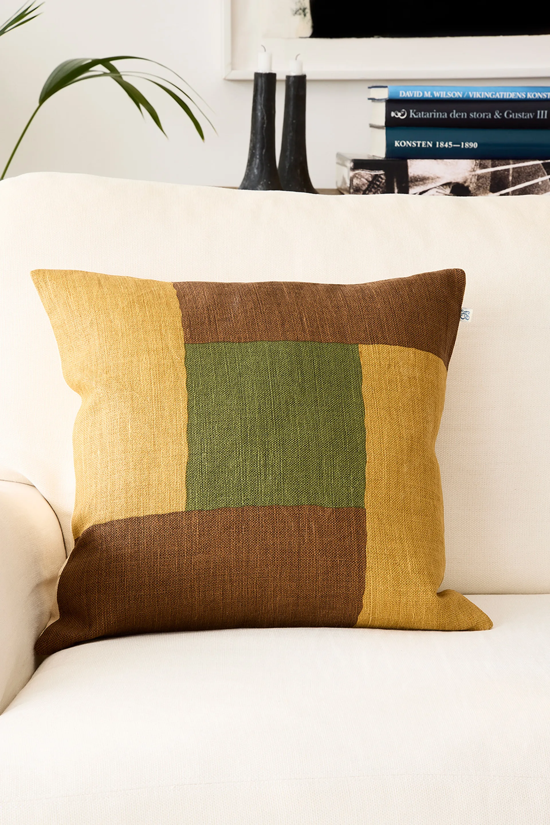 Housse de coussin Halo 50x50 cm, Taupe-Spicy Yellow-CactusGreen Chhatwal & Jonsson