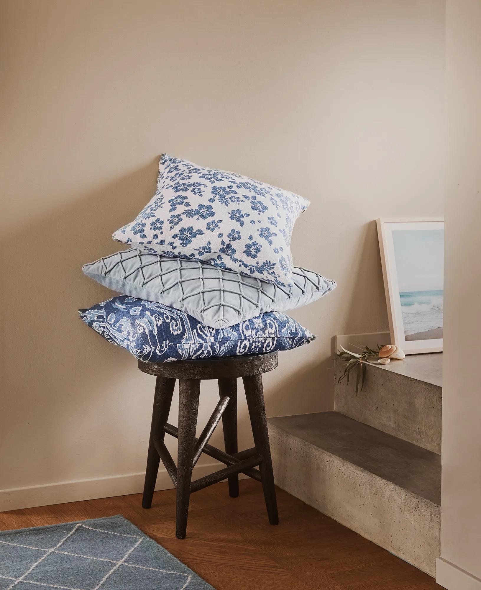 Taie Indu 50x50 cm, Off white-heaven blue Chhatwal & Jonsson