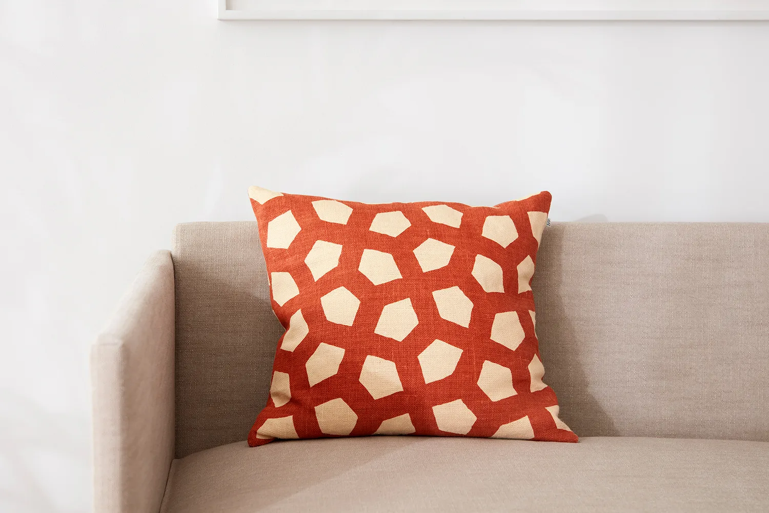 Taie Meera 50x50 cm, Light beige-apricot orange Chhatwal & Jonsson