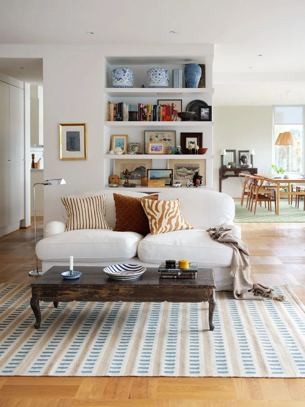 Tapis en laine Ladakh, Off white-l. beige-heaven blue, 230x320 cm Chhatwal & Jonsson