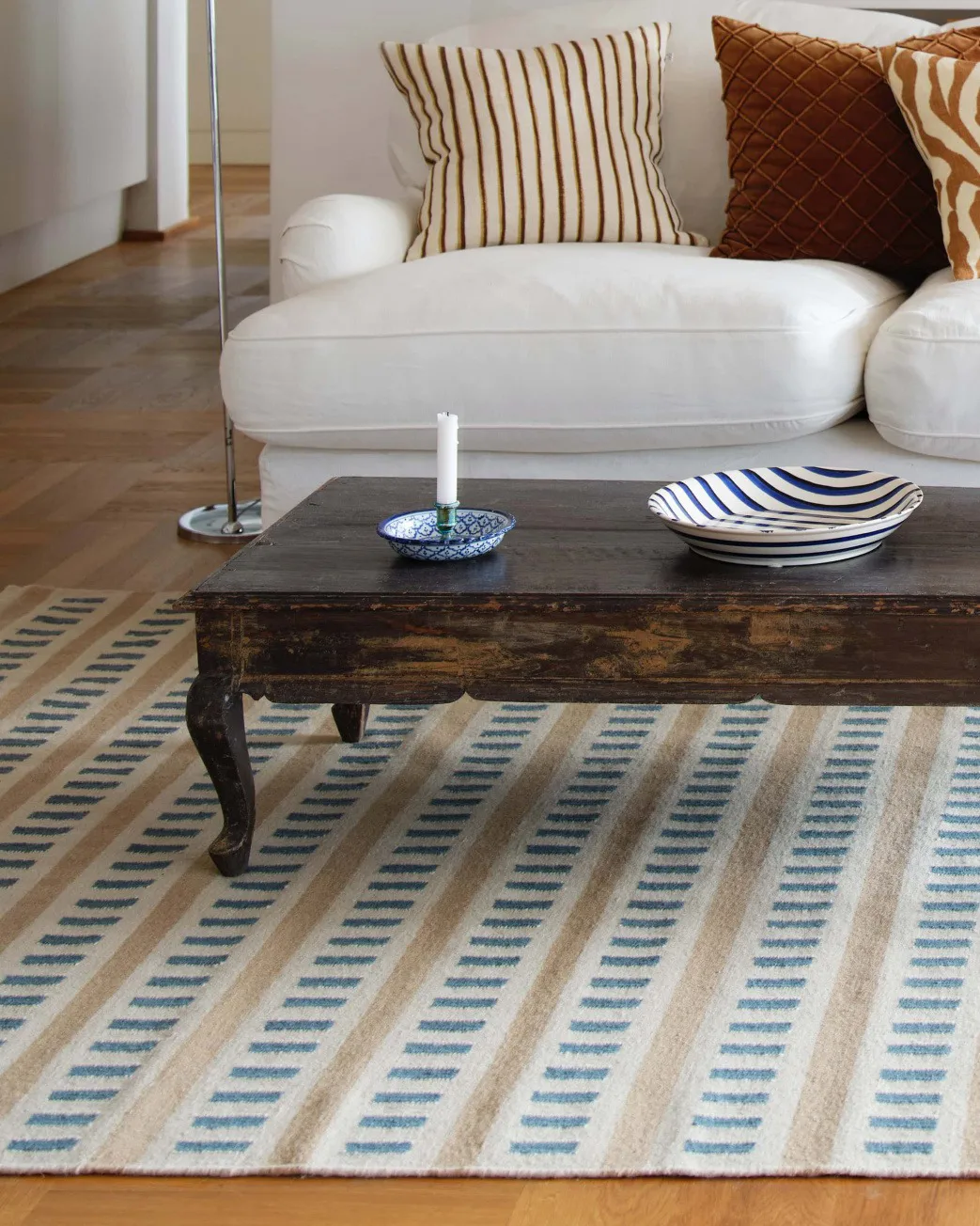 Tapis en laine Ladakh, Off white-l. beige-heaven blue, 230x320 cm Chhatwal & Jonsson