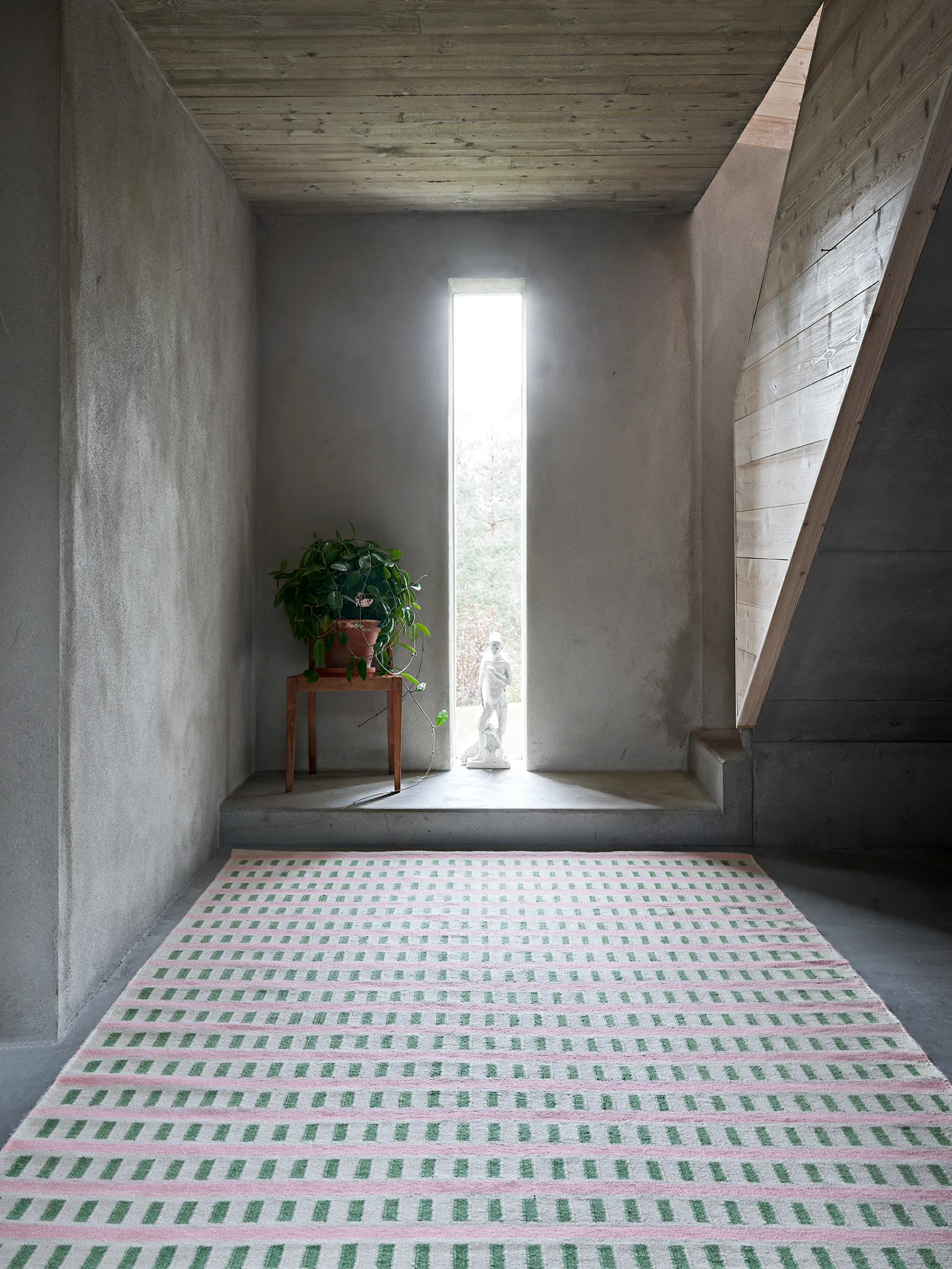 Tapis en laine Ladakh, Offwhite-green-pink, 230x320cm Chhatwal & Jonsson