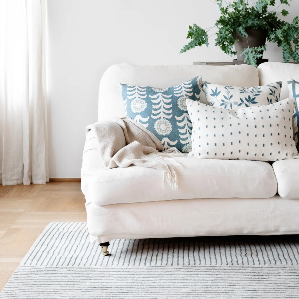 Tapis en laine Radha 180x270 cm, Off white-heaven blue Chhatwal & Jonsson
