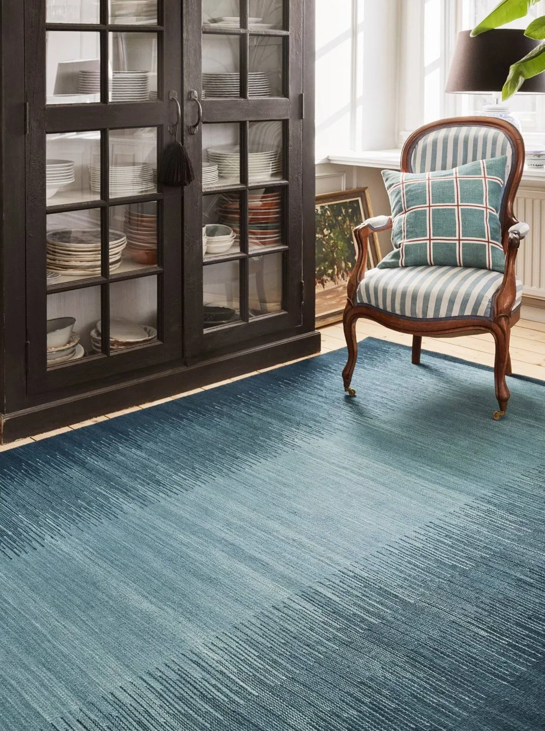 Tapis en laine Tapti, Blue-Heaven Blue, 320x230 cm Chhatwal & Jonsson