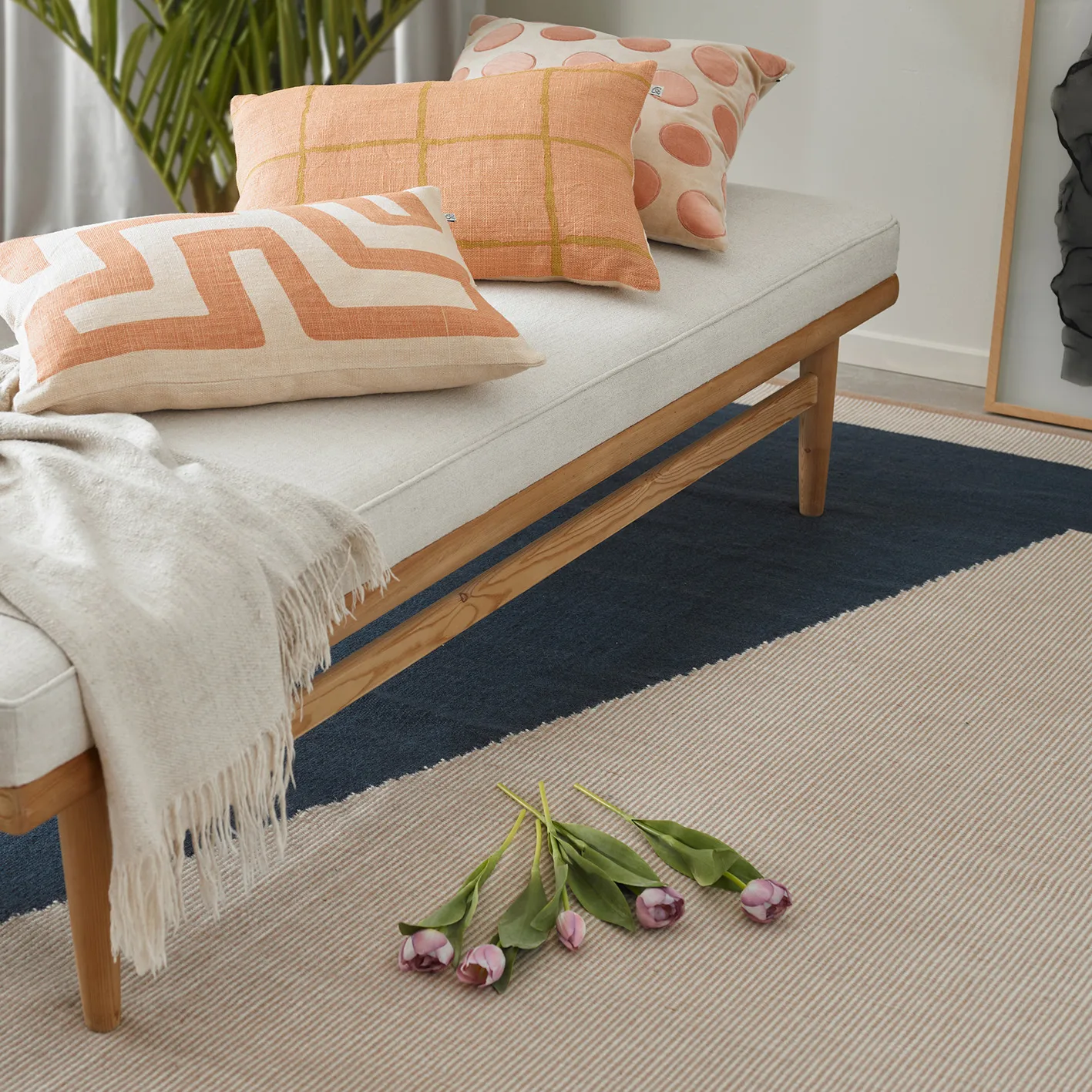 Tapis en laine Una 180x270cm, Dark blue-beige-off white Chhatwal & Jonsson