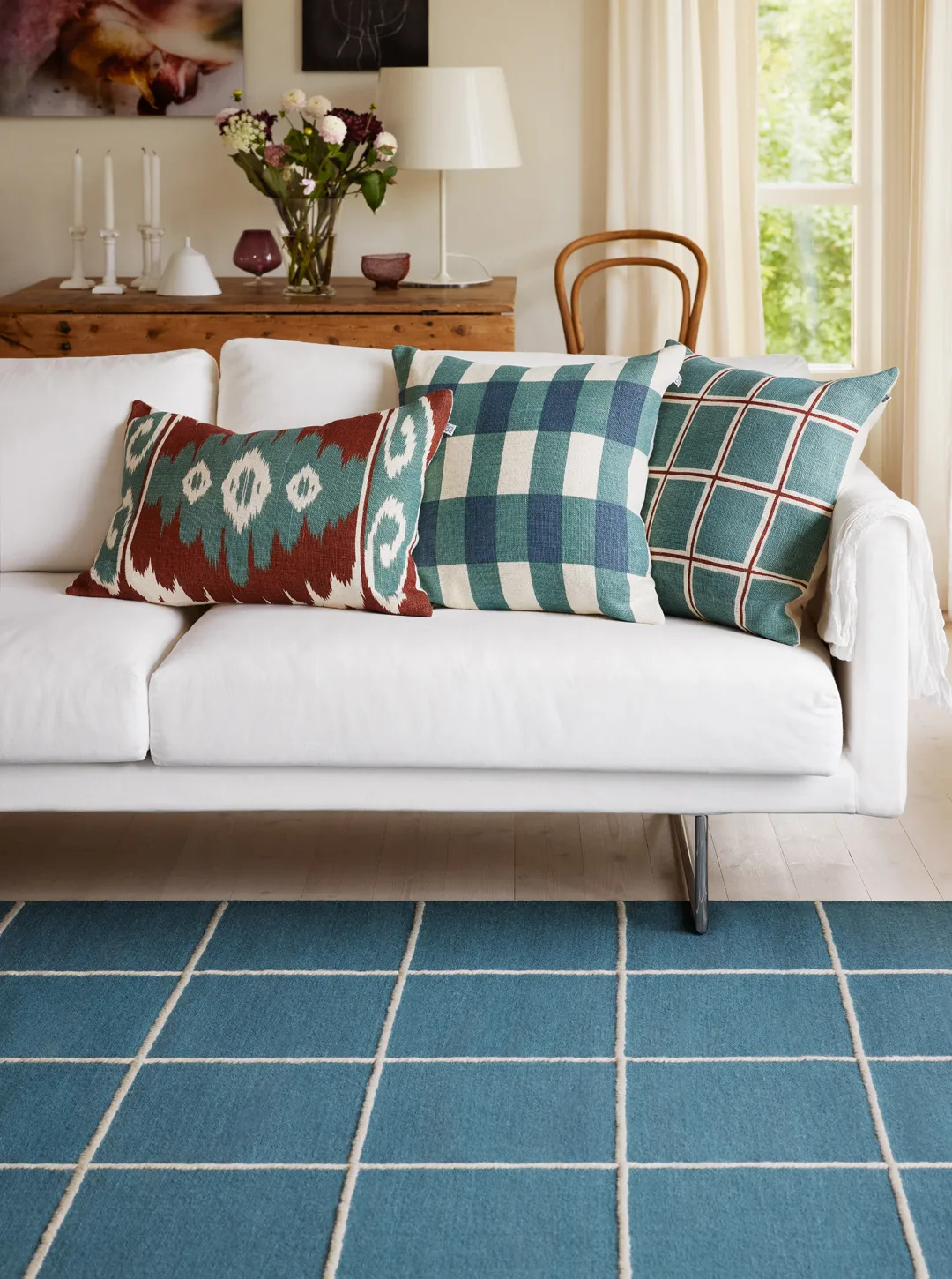 Tapis Milan, Heaven blue-off white, 230x320 cm Chhatwal & Jonsson