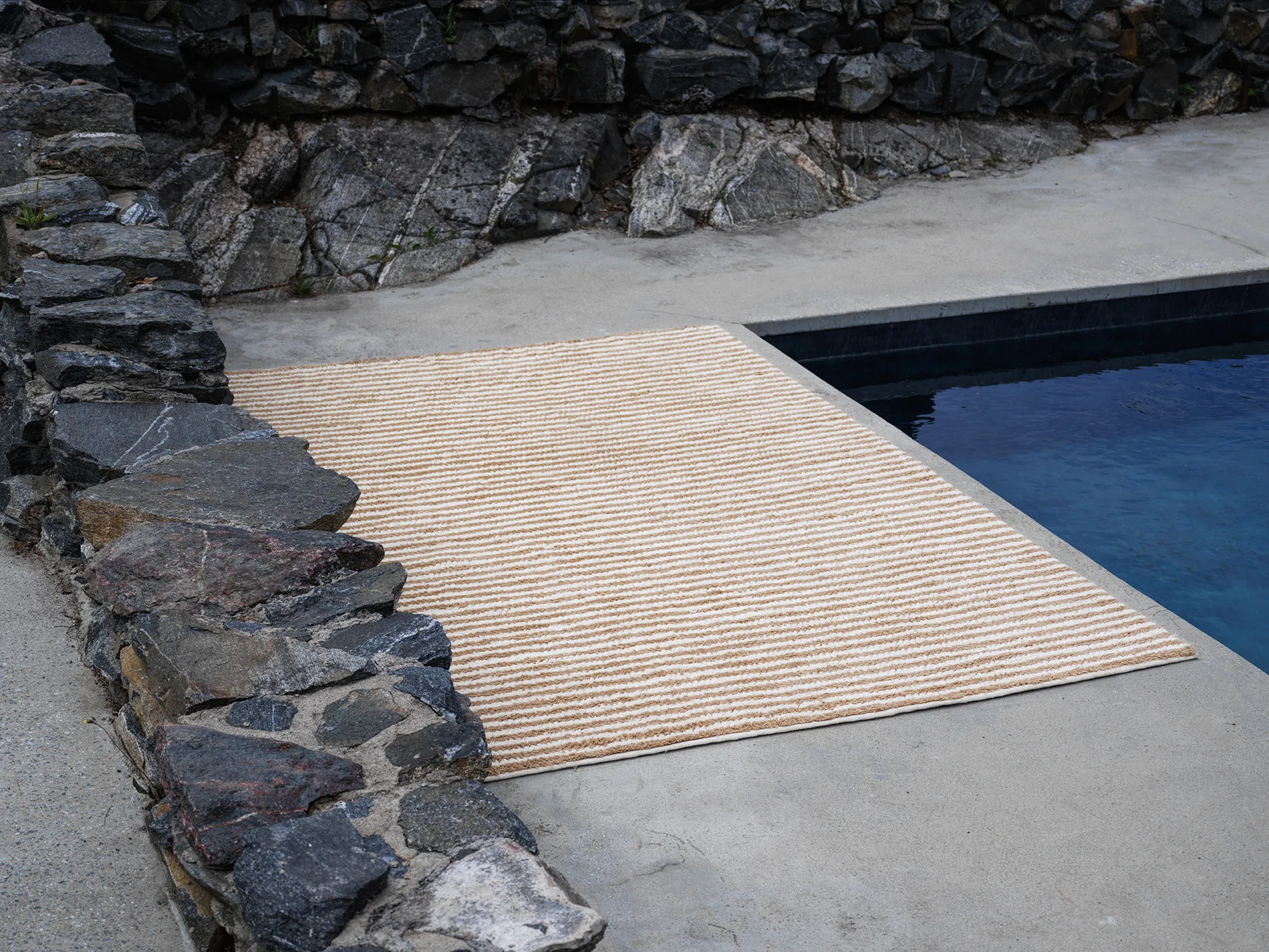 Tapis Misti 200x300 cm, Blanc cassé-beige Chhatwal & Jonsson