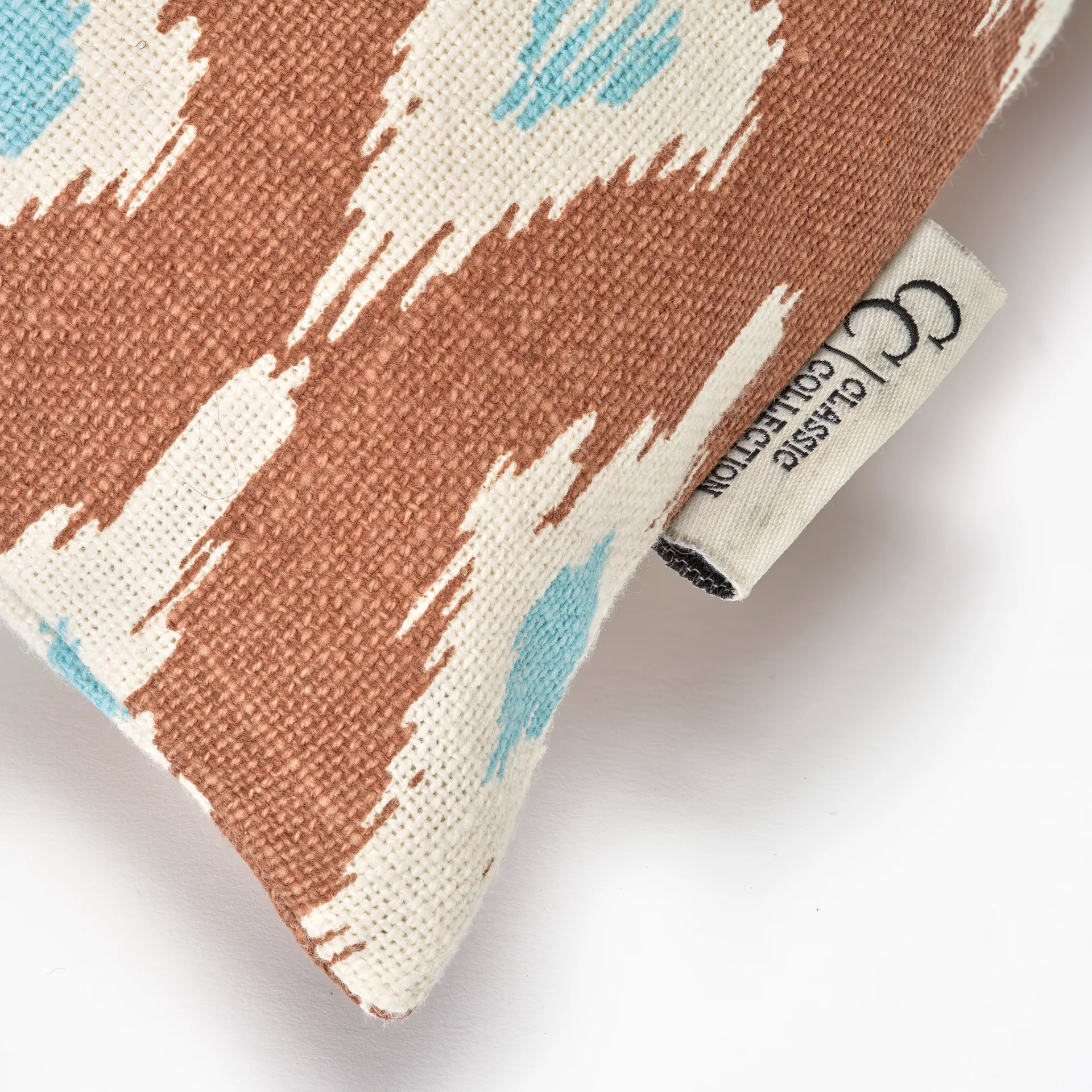 Housse de coussin Ikat Diamond 50x50 cm, Mocha Classic Collection