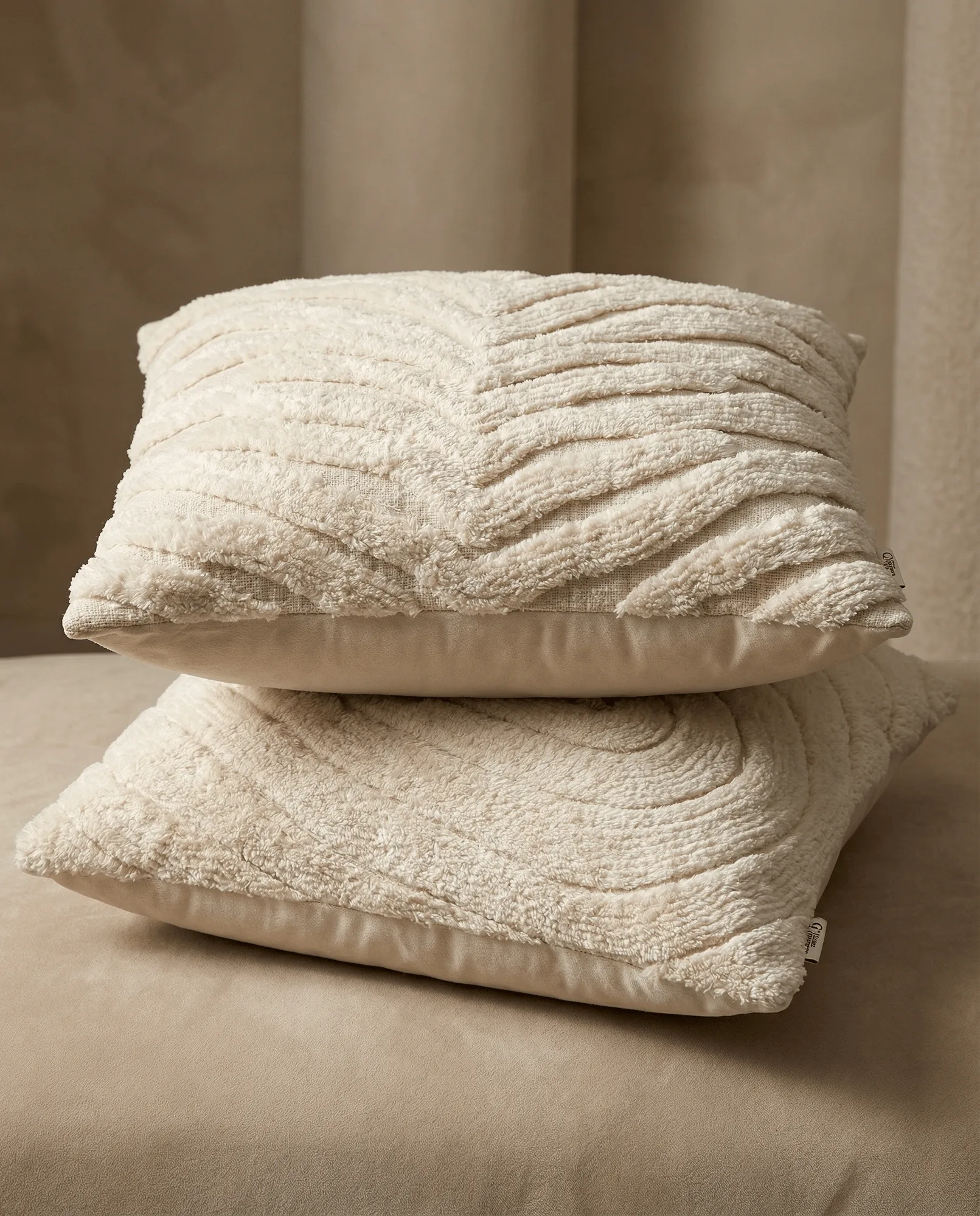 Zebra Tuft housse de coussin, Off white, 50x50 cm Classic Collection