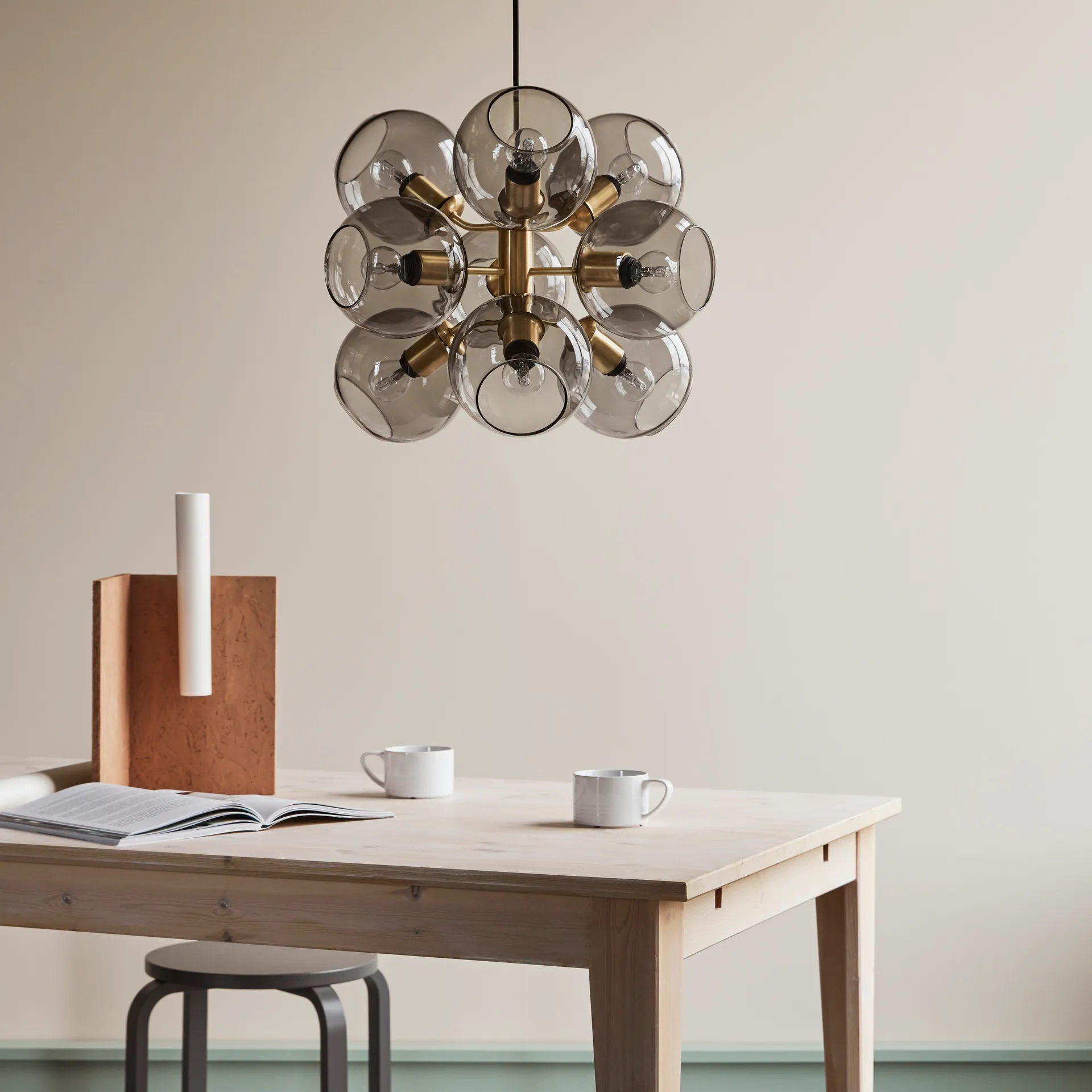 Lampe à suspension Tage, laiton- verre de couleur CO Bankeryd