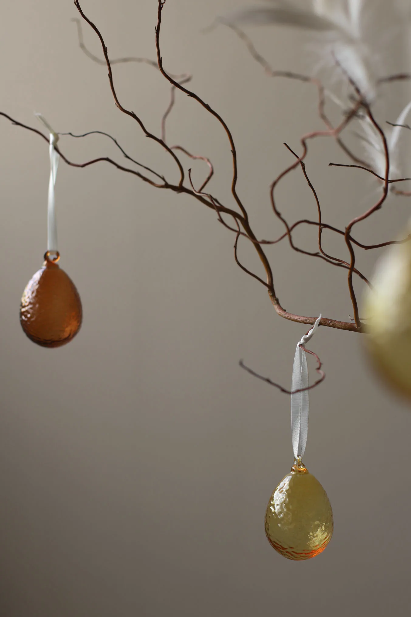 Gry œuf de Pâques à suspendre lot de 2, Miel Cooee Design