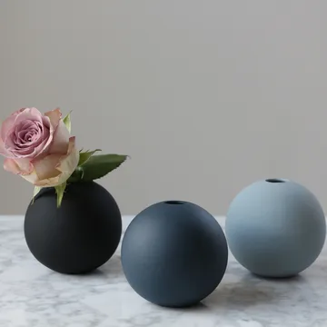 Vase Ball midnight blue - 8 cm - Cooee Design