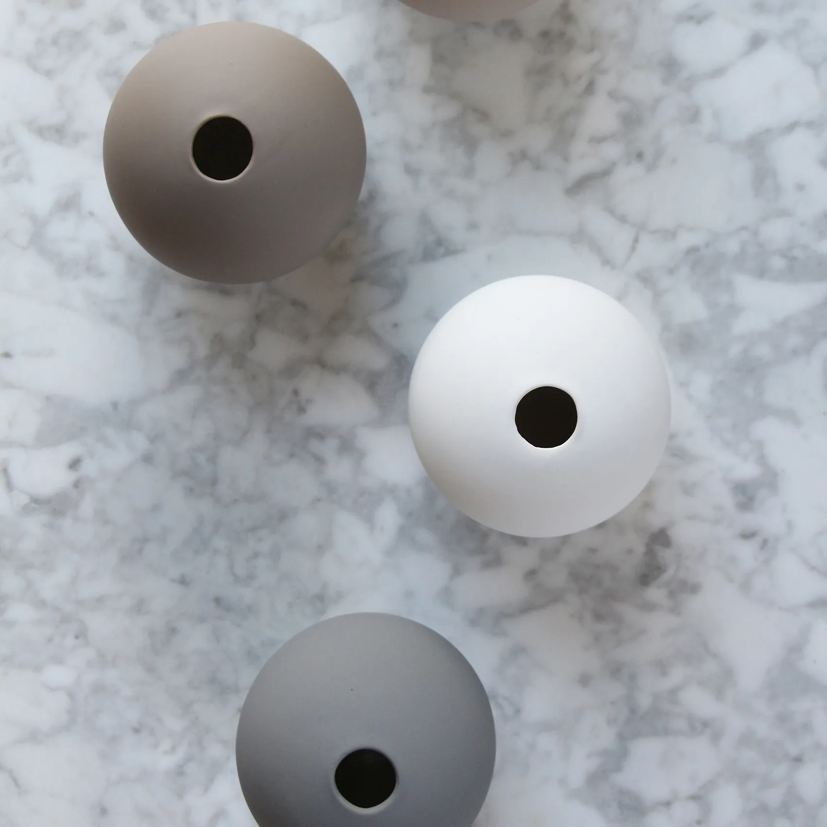 Vase Ball mud, 8 cm Cooee Design