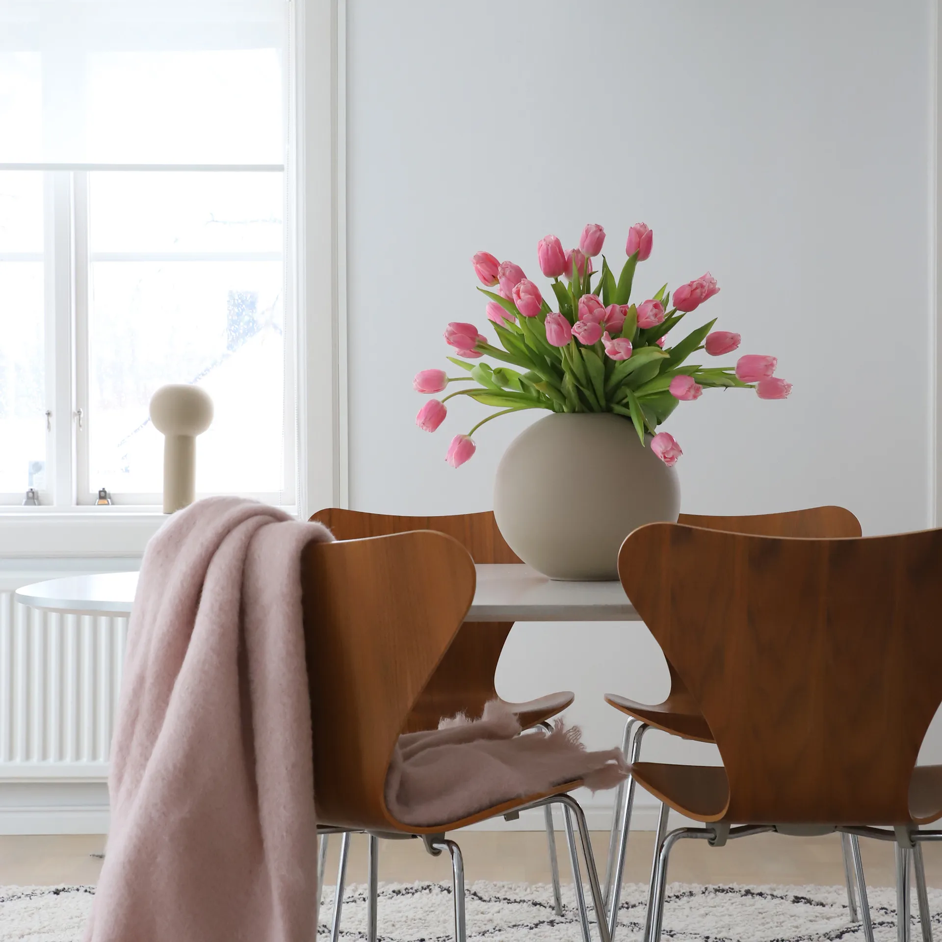 Vase Ball sable, 30 cm Cooee Design