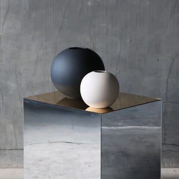 Vase noir Ball - 30 cm - Cooee Design
