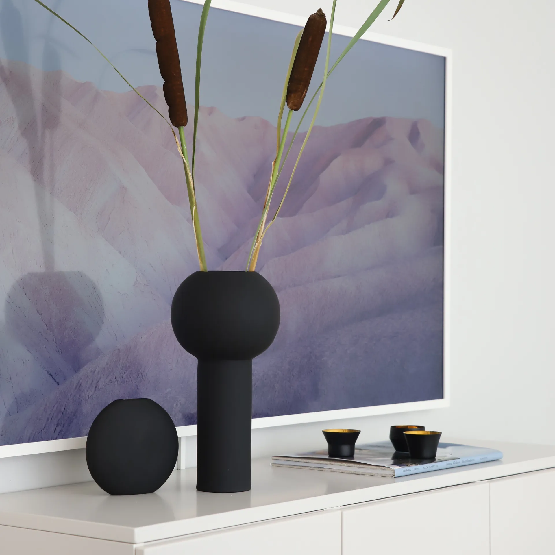 Vase Pillar 32 cm, Black Cooee Design