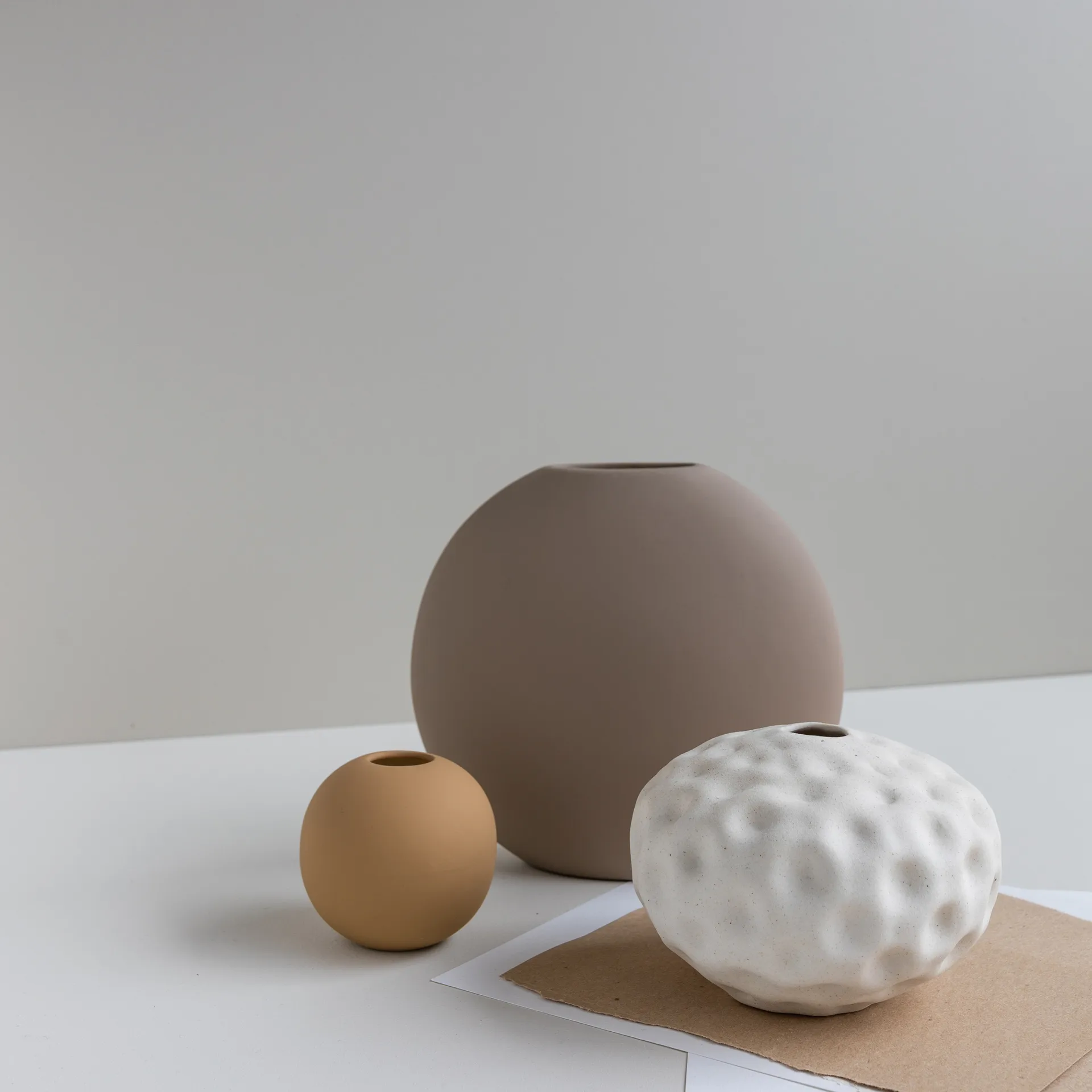 Vase Seedpod 10 cm, Vanilla Cooee Design