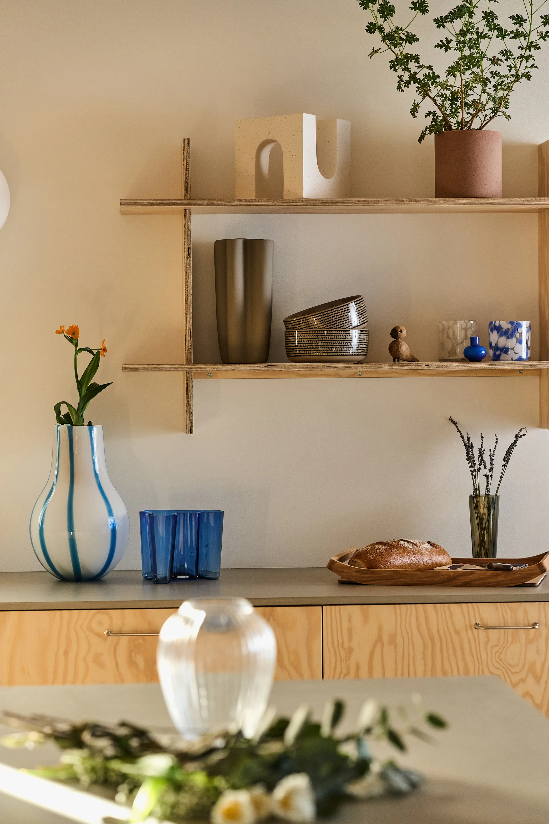 Vase Tulipa sand, 30 cm Cooee Design