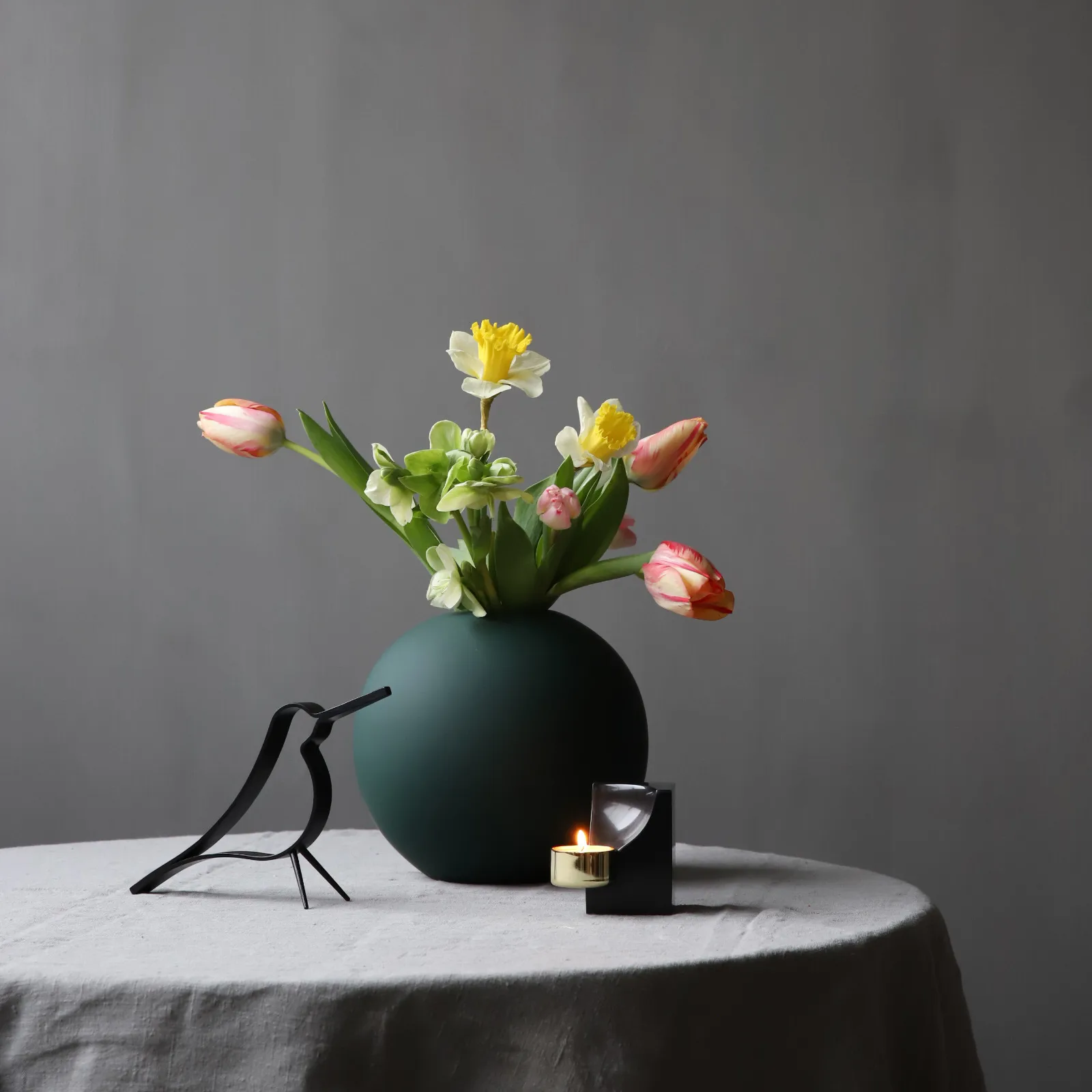 Woody Bird Petit, Chêne peint noir Cooee Design