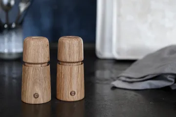 Moulin à épices Stockholm - Naturel, chêne FSC, 11 cm - Crushgrind