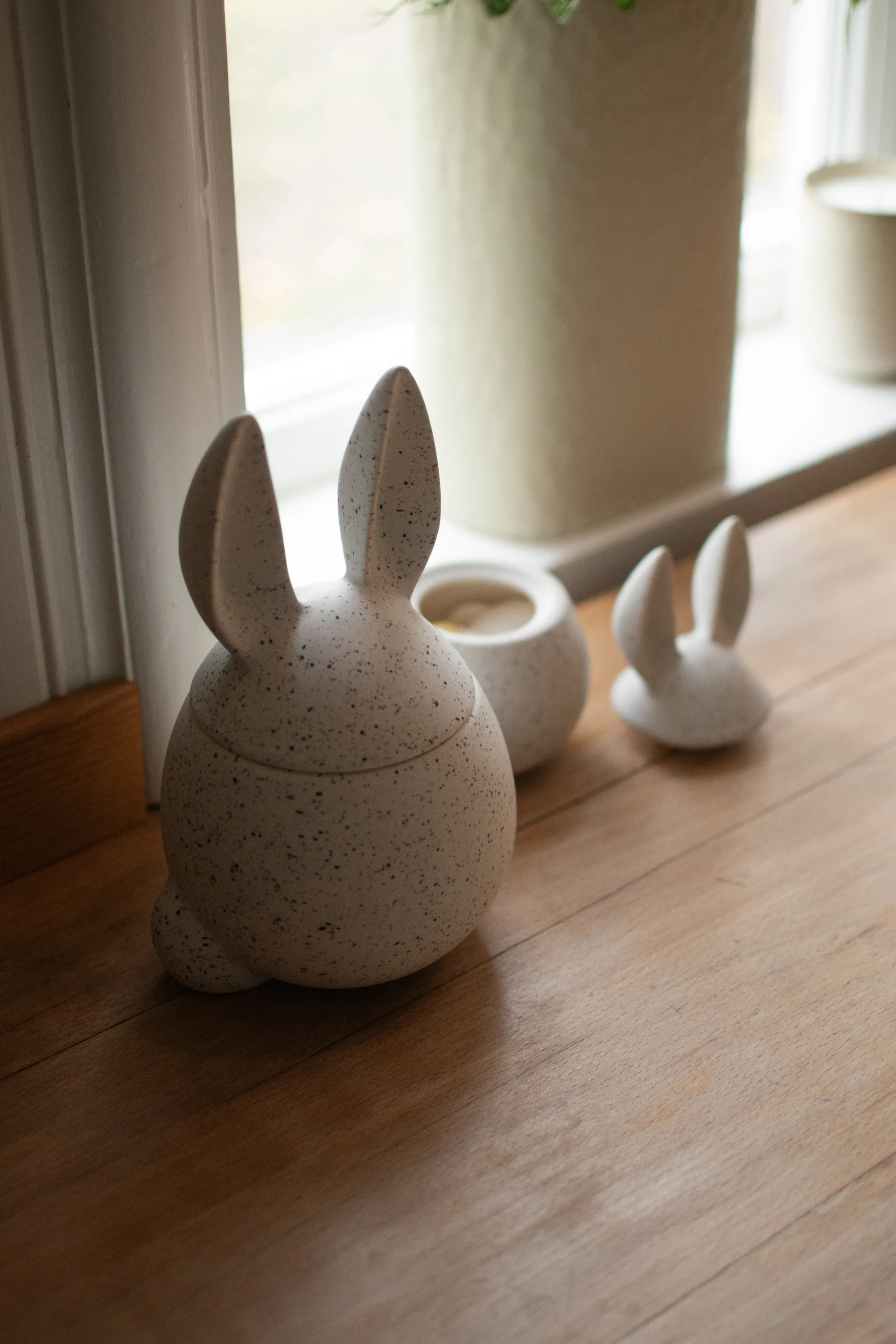 Bol DBKD Eating rabbit grand, White DBKD