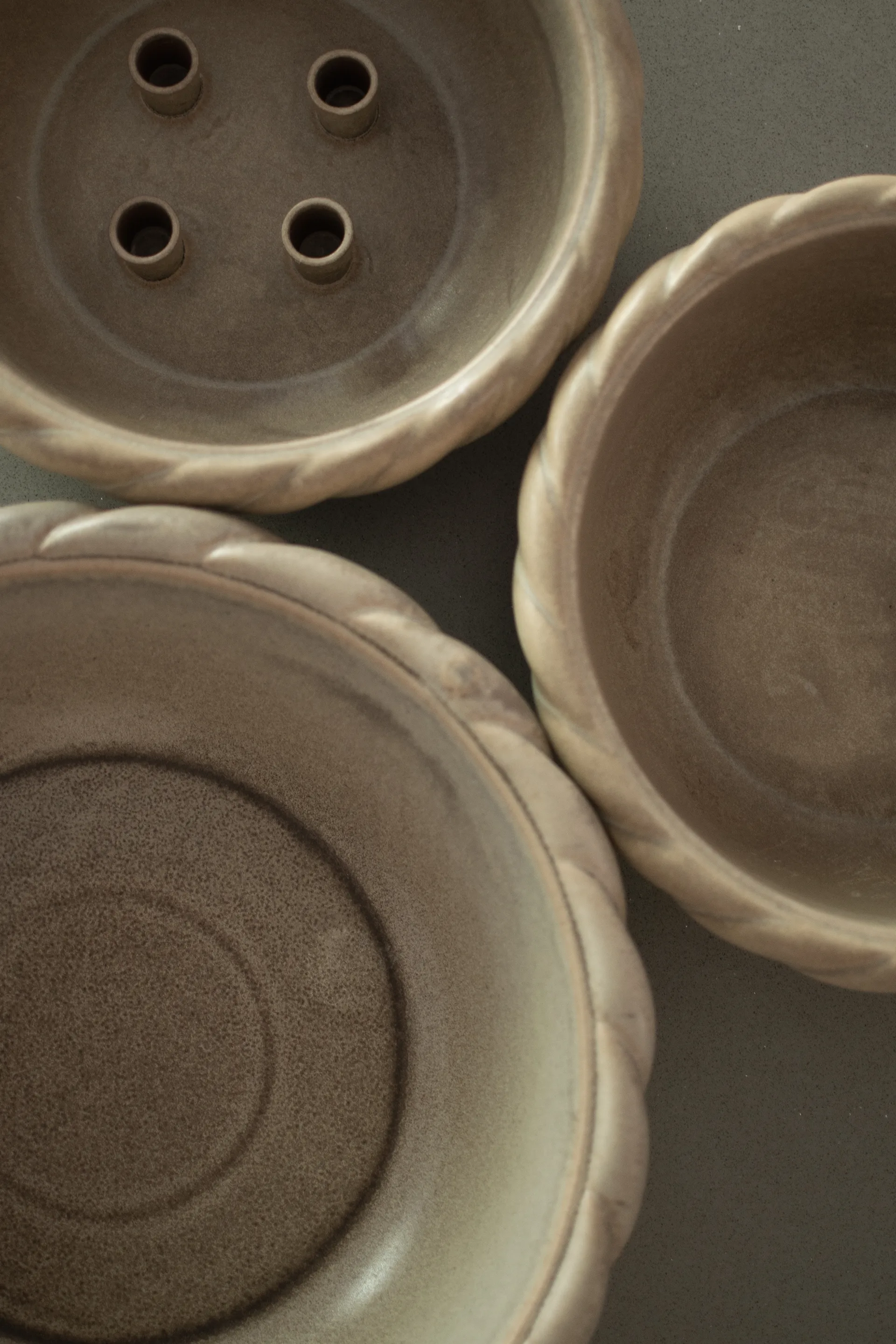 Bougeoir Twine plate Ø30 cm, Beige DBKD