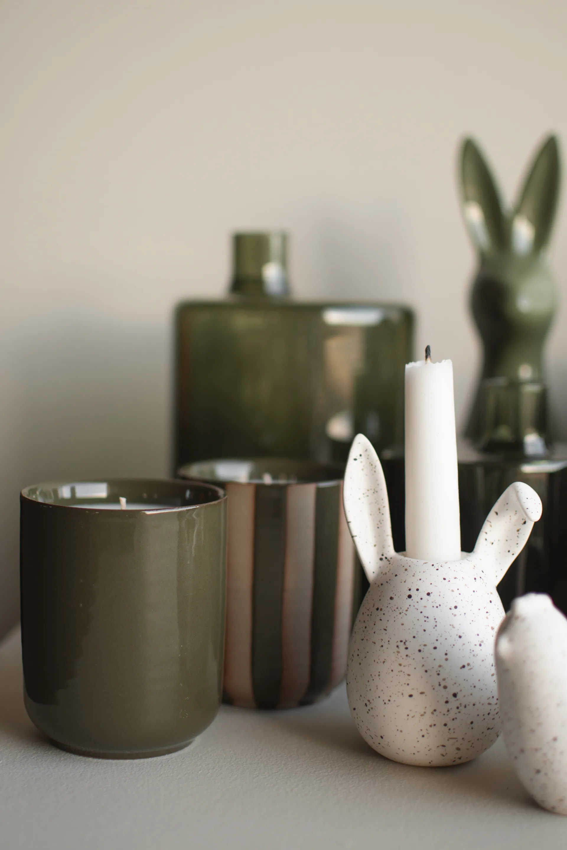 Bougie parfumée Burn 60 h, Vert brillant DBKD