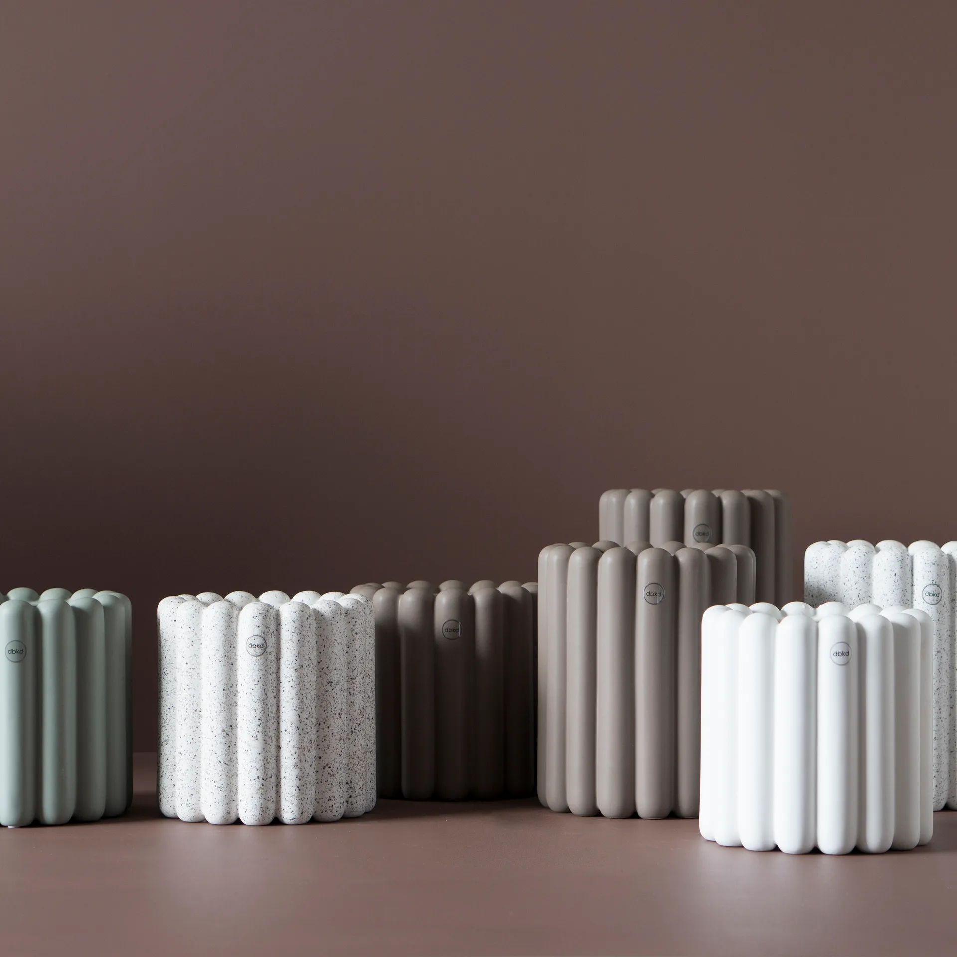 Cache-pot Mist moyen Ø19x23 cm, Poussière DBKD