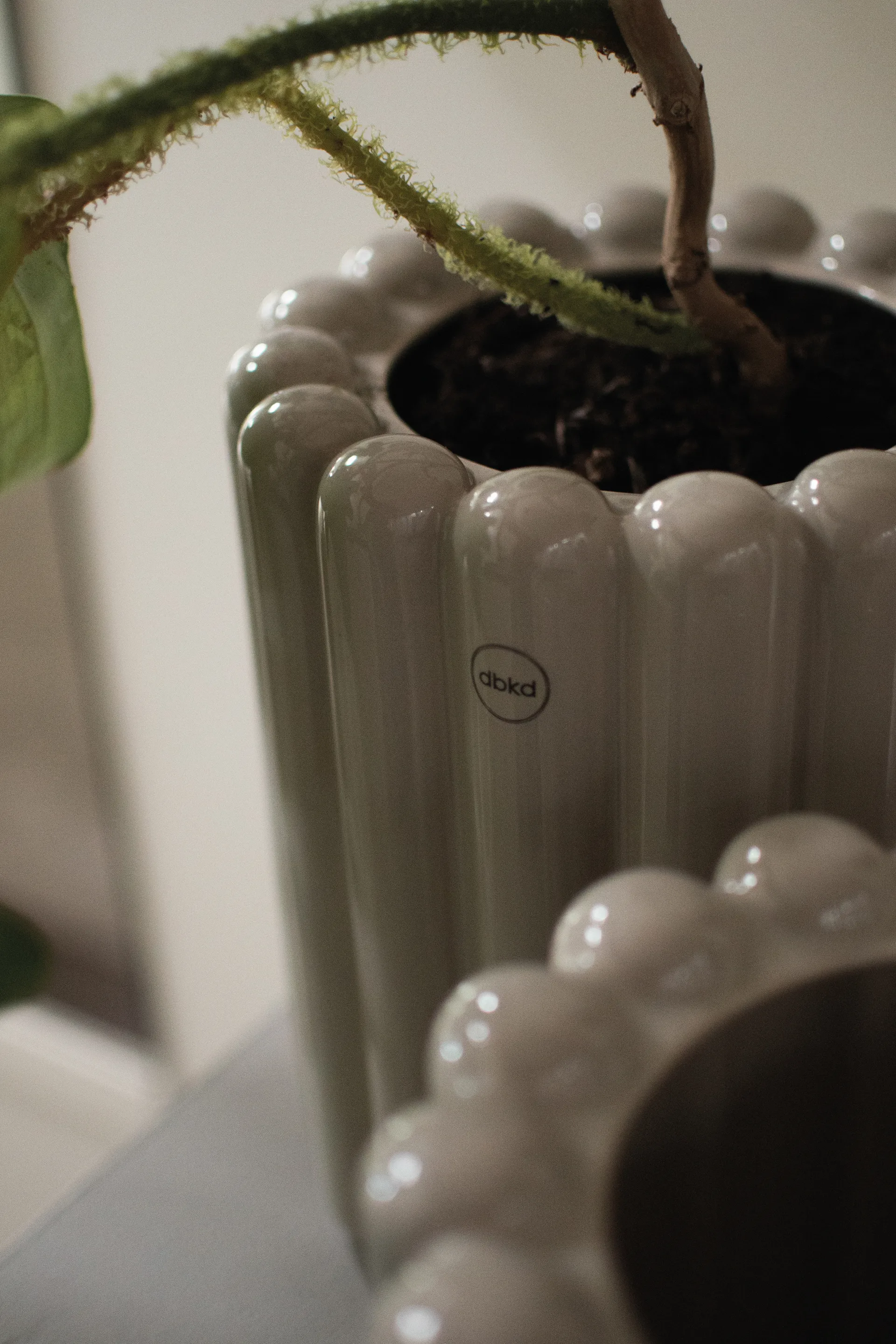 Cache-pot Mist moyen Ø19x23 cm, Shiny mole DBKD