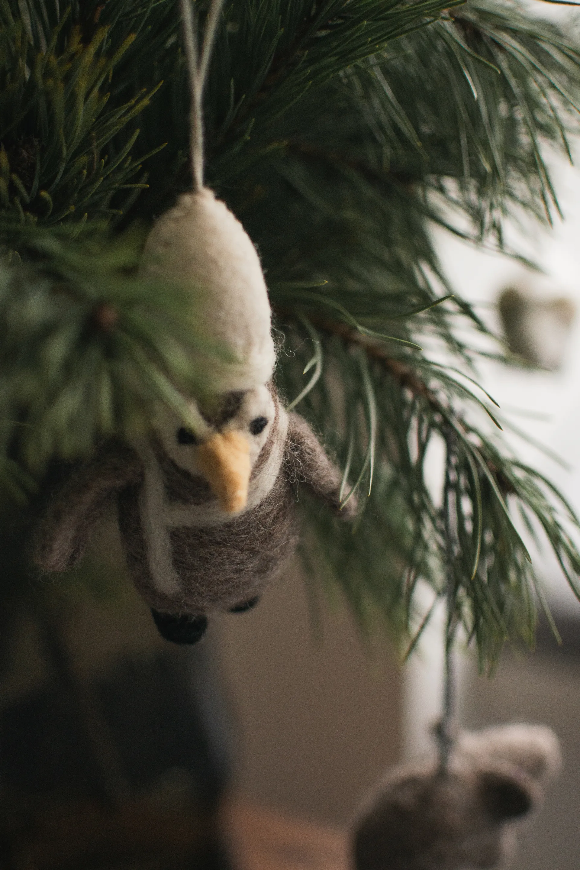 Décoration suspendue Hanging penguin, Beige-white DBKD