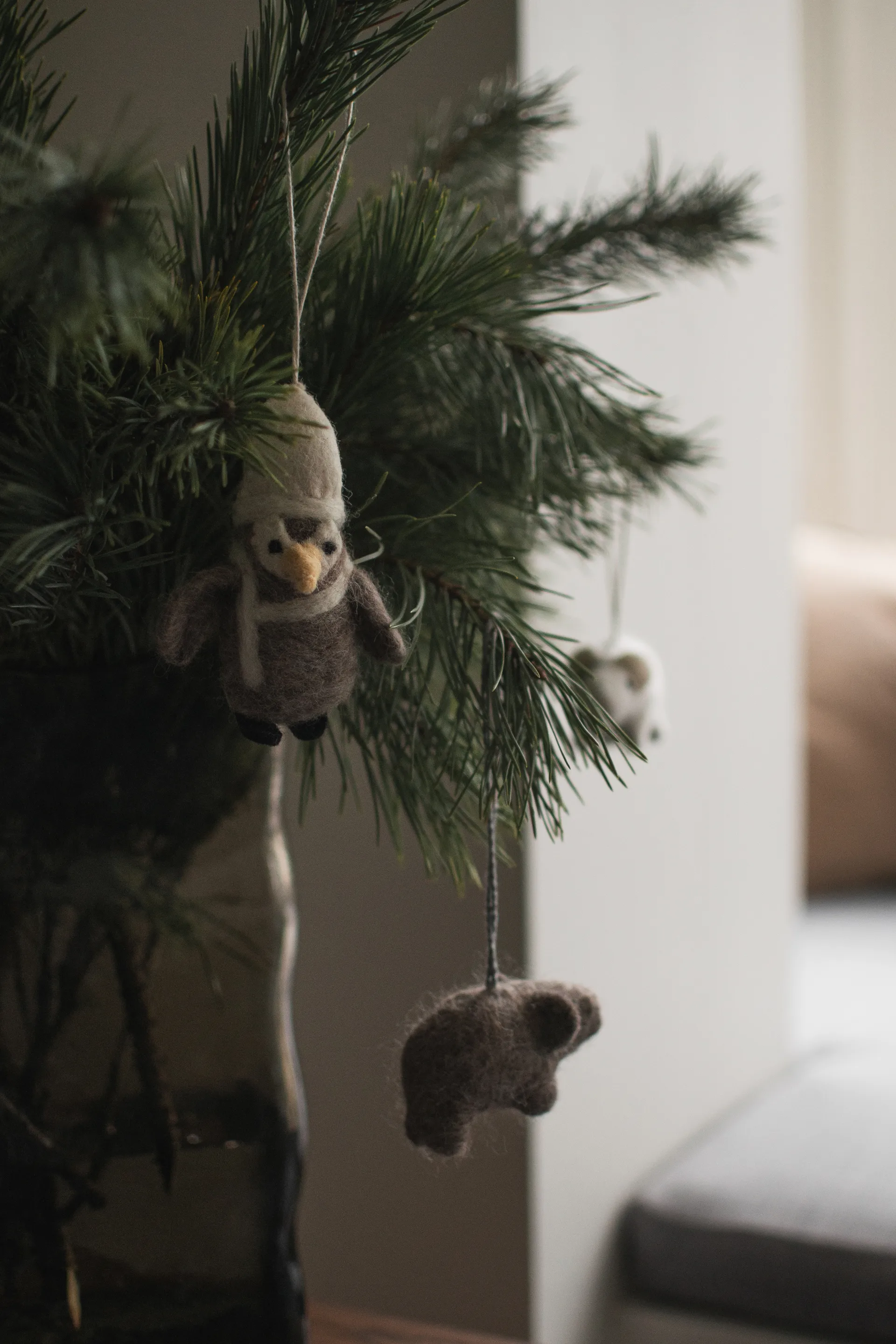 Décoration suspendue Hanging penguin, Beige-white DBKD