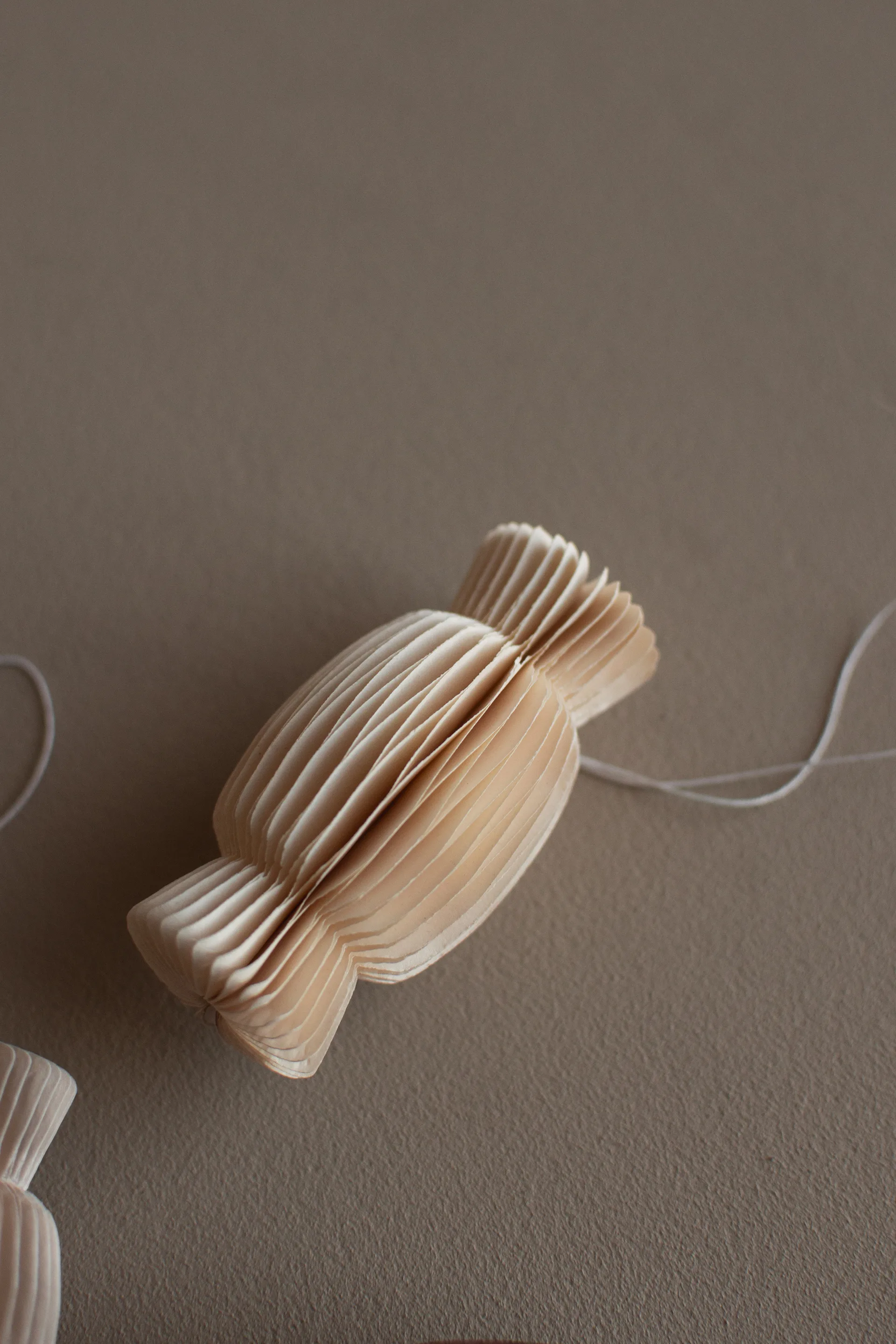 Ornement de Noël Paper Candy, White DBKD