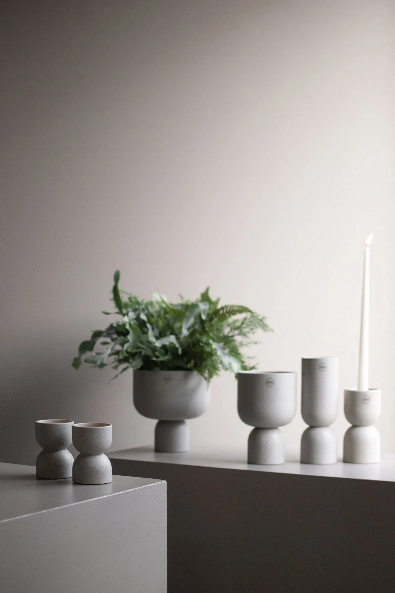 Photophore Post, Mole dot DBKD