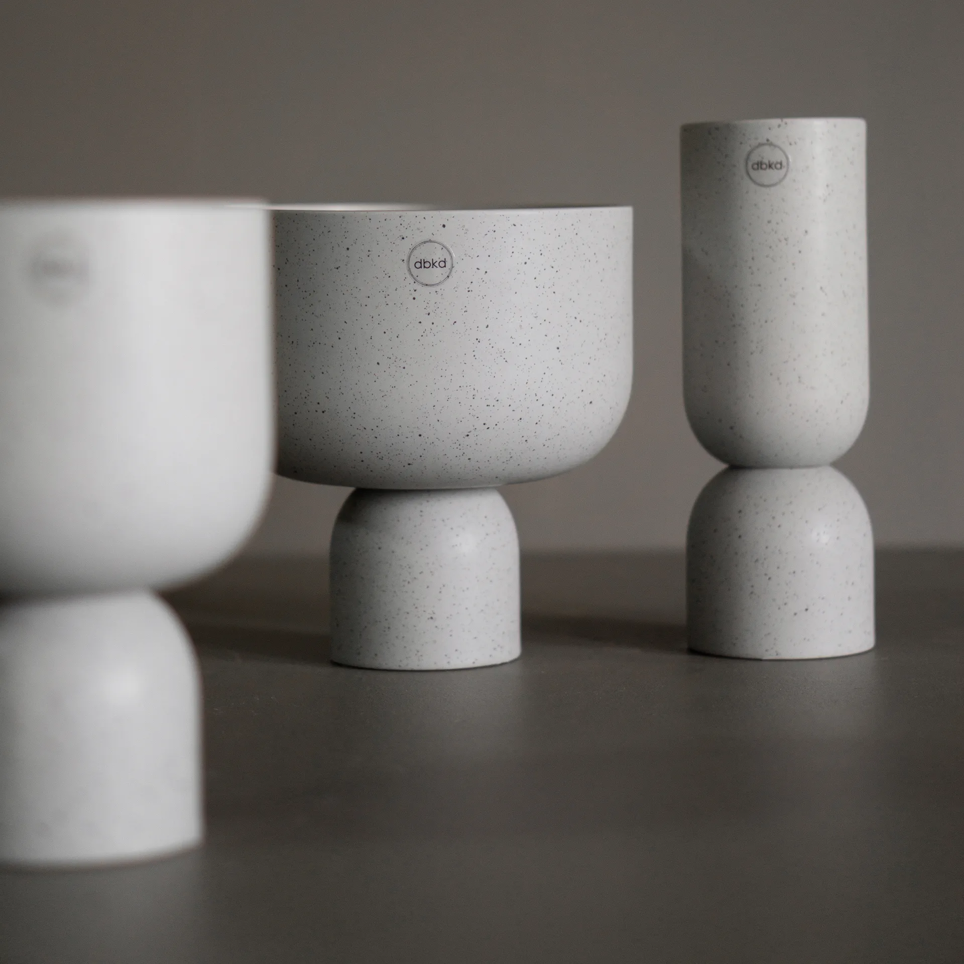 Pot Post Ø18 cm, Mole dot DBKD