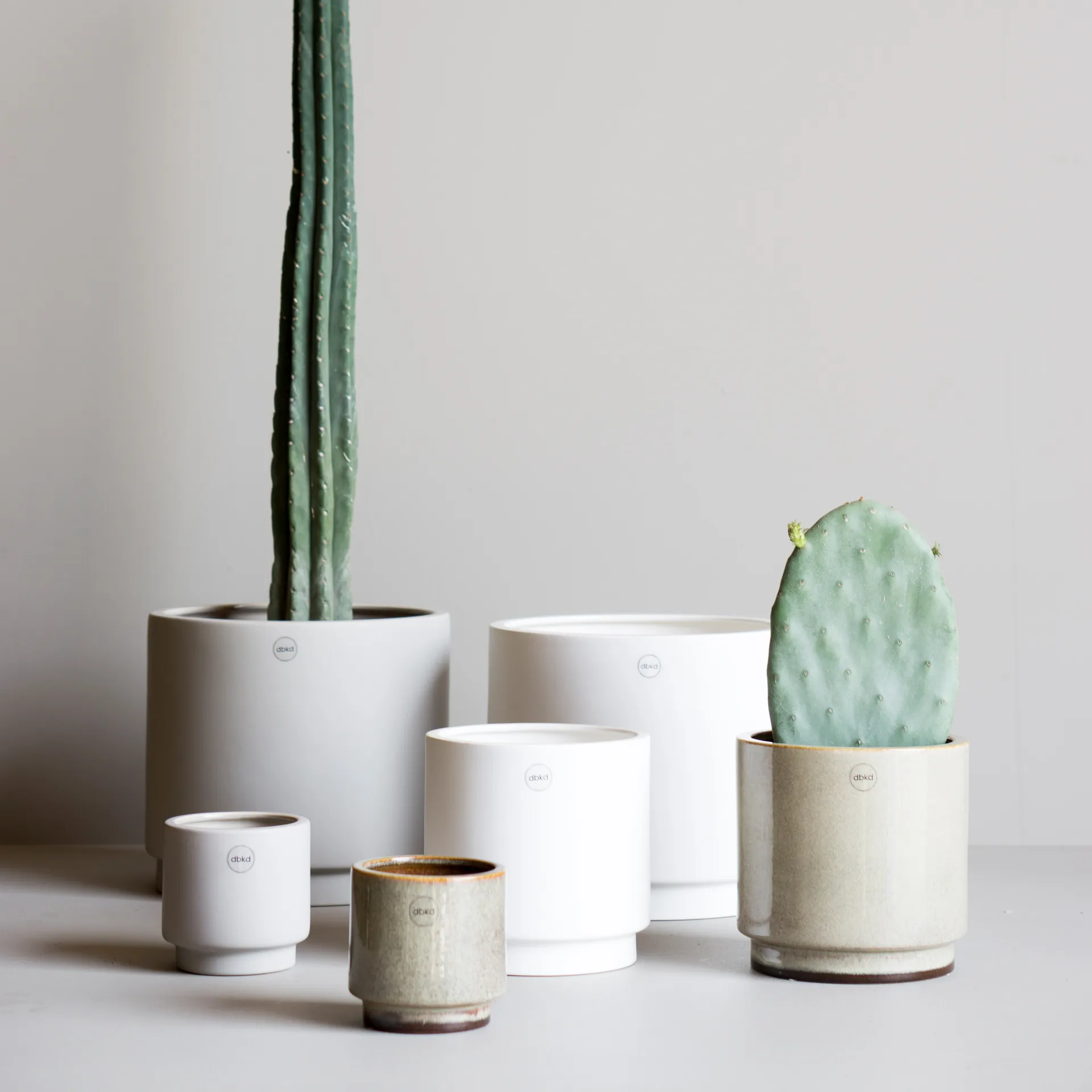 Pot Solid white, Moyen ø16 cm DBKD