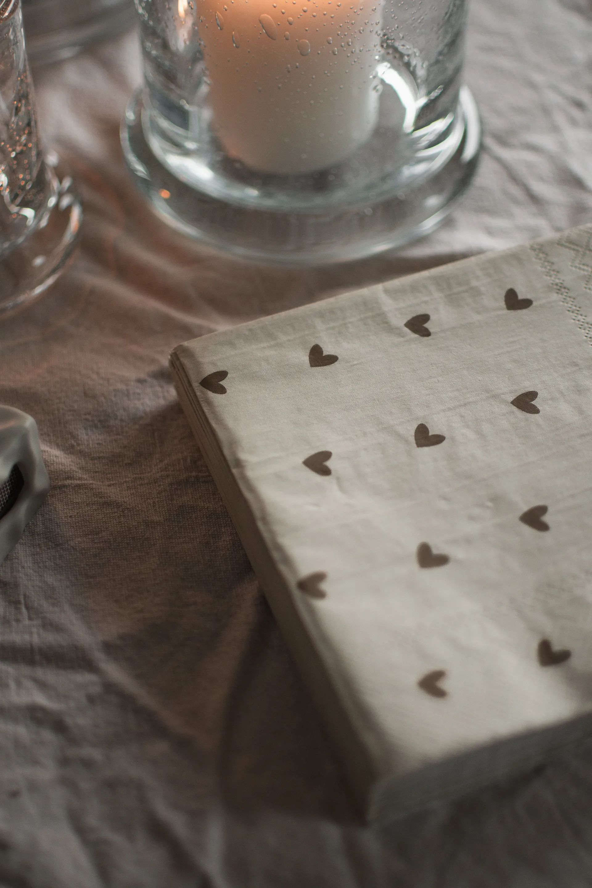 Serviette en papier Heart 33x33 cm, 20 pièces, Brown-beige DBKD