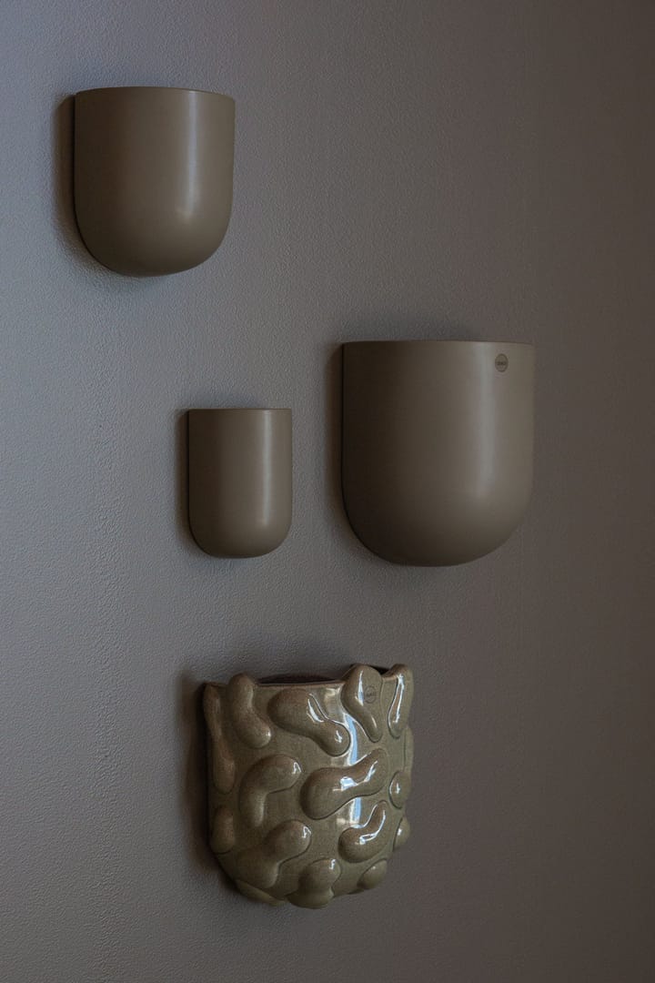 Suspension pot de fleur taupe Cut, Large 17 cm DBKD