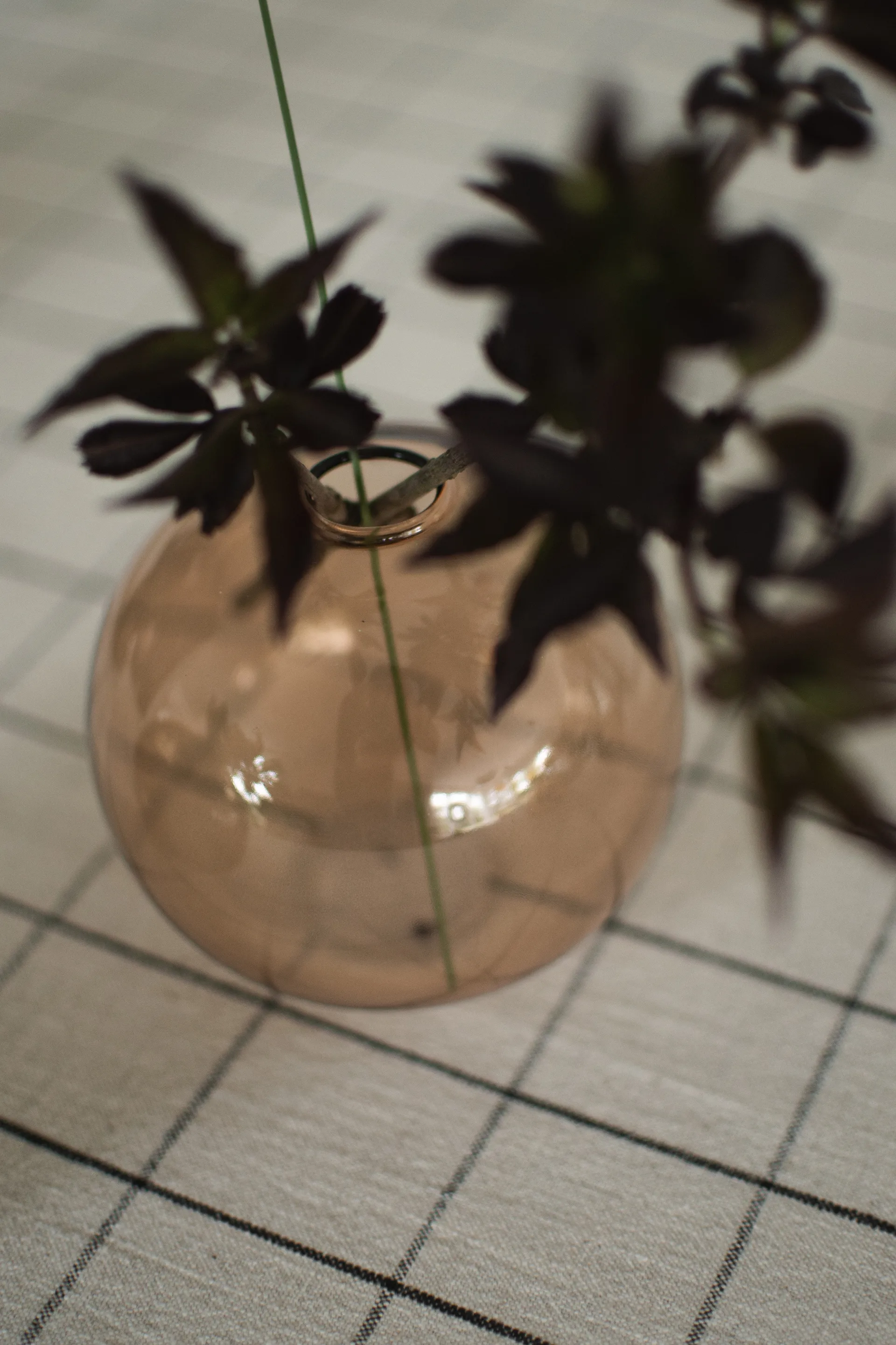 Vase Ball Ø10 cm, Beige DBKD