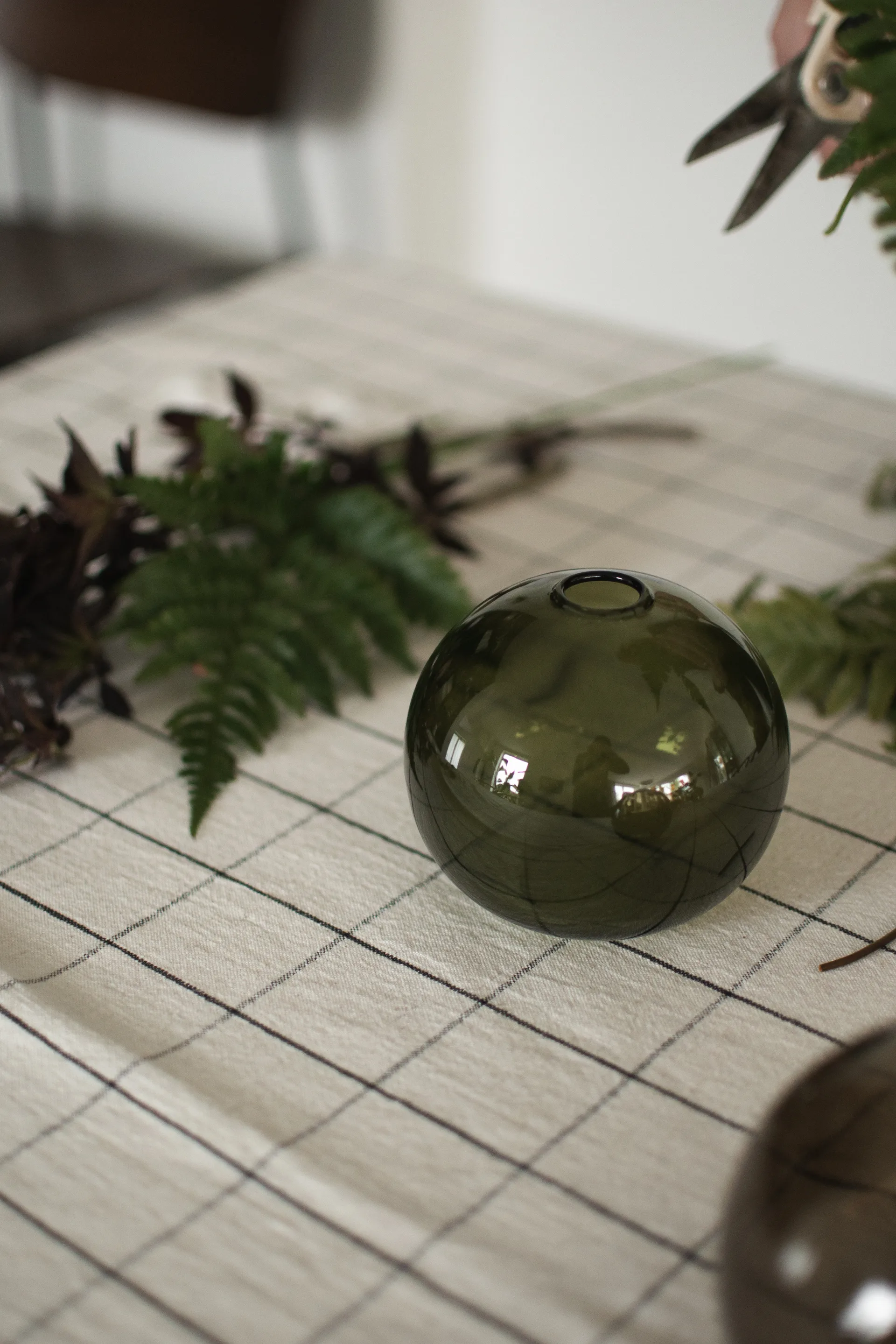 Vase Ball Ø10 cm, Green DBKD