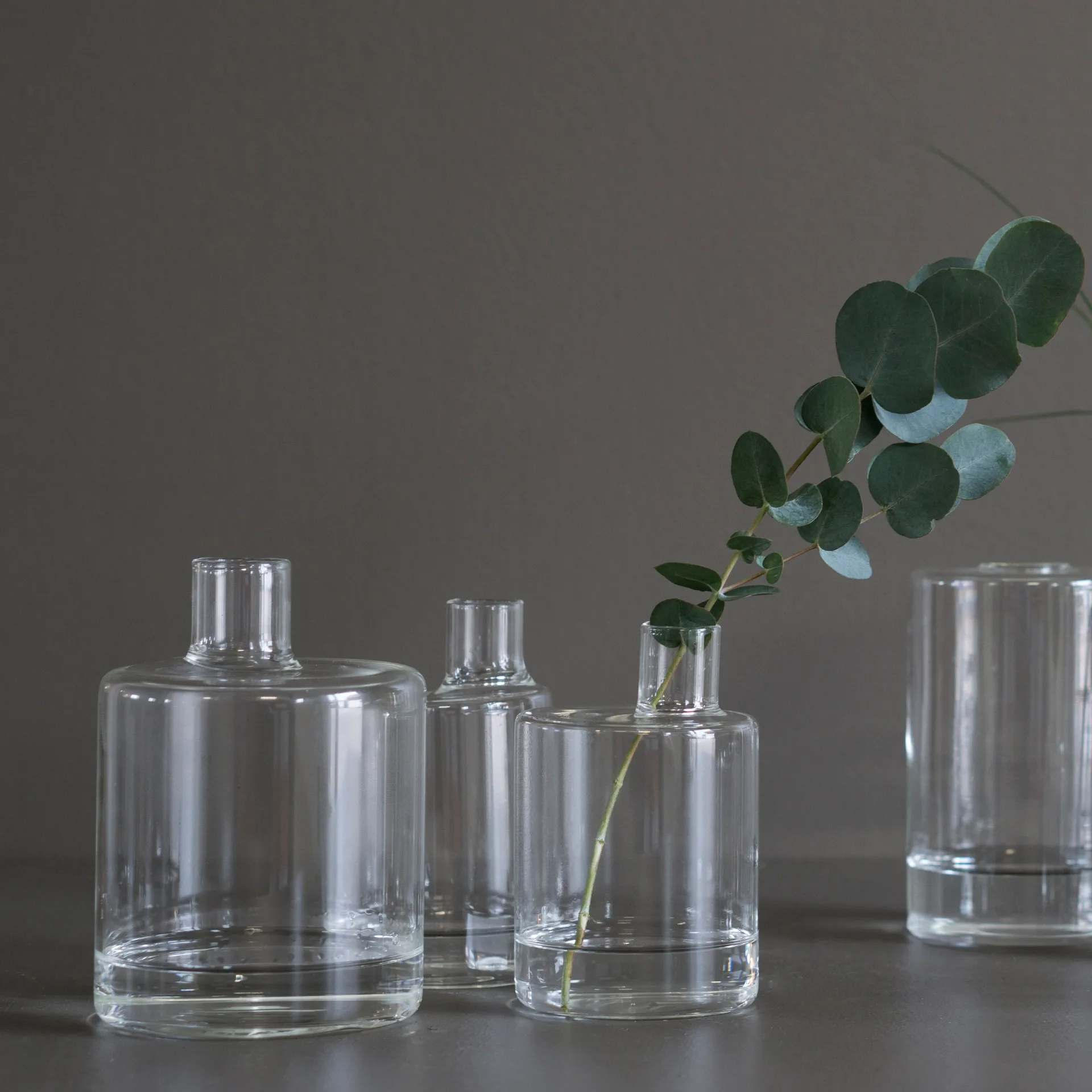 Vase en verre Pipe, grand DBKD