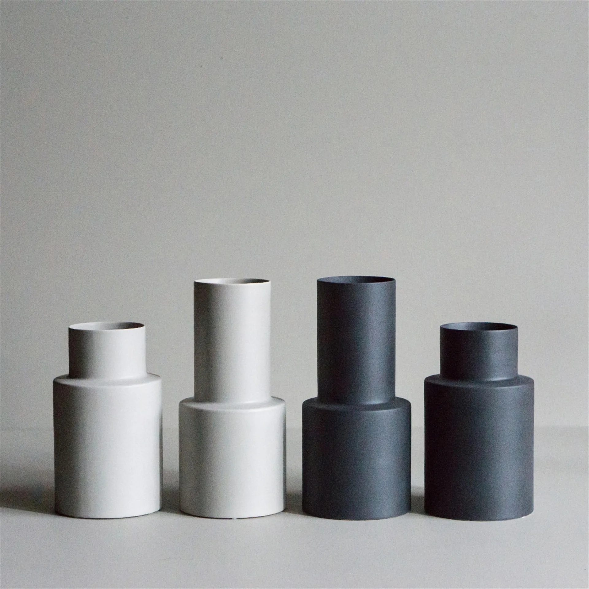 Vase Oblong cast iron (noir), Large, 30 cm DBKD