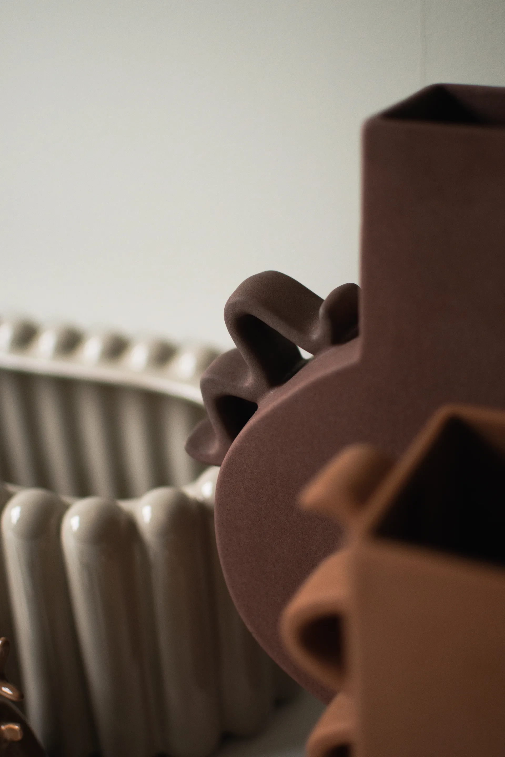 Vase plat 33 cm, Brown DBKD